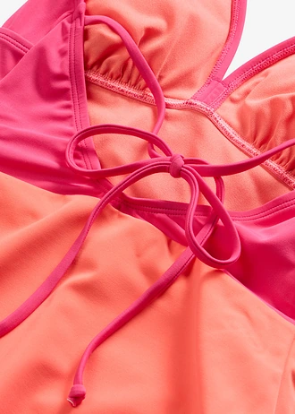 Nyakpántos fürdőruha, hátul megkötős kialakítással • pink-korall • bonprix áruház