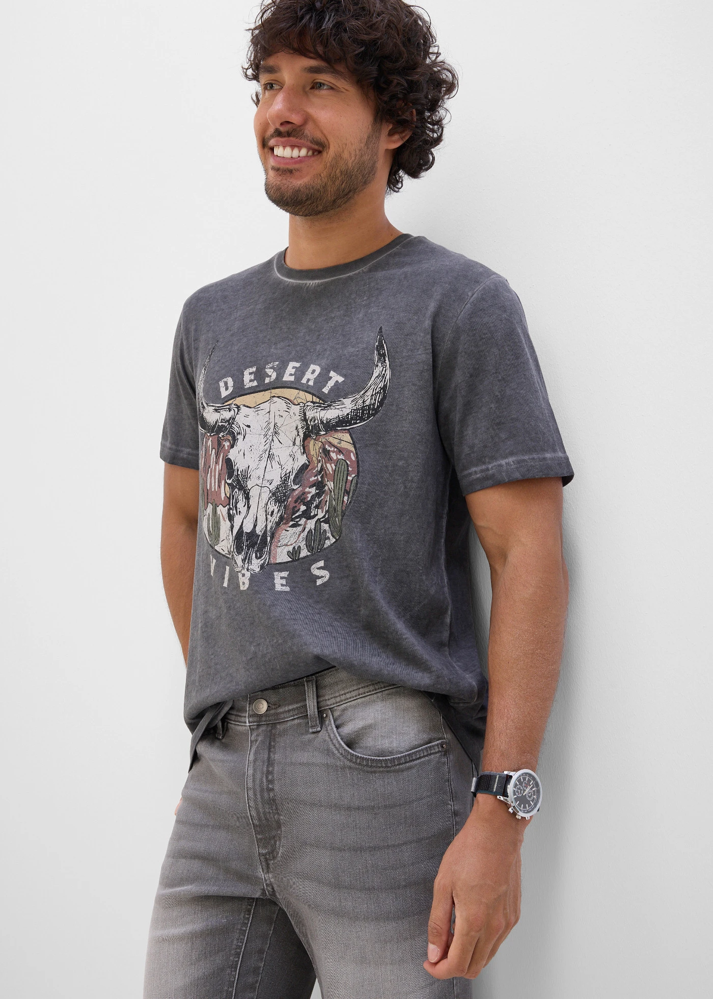 Tricou cu aspect prespălat din bumbac organic 100% • gri închis cu imprimeu • magazin bonprix