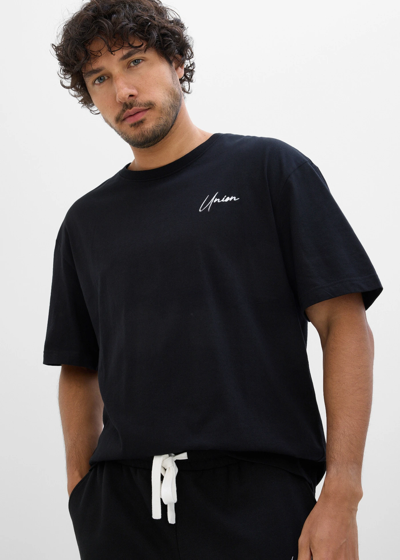 T-shirt i spodenki (komplet 2-cz.) • czarny • sklep bonprix
