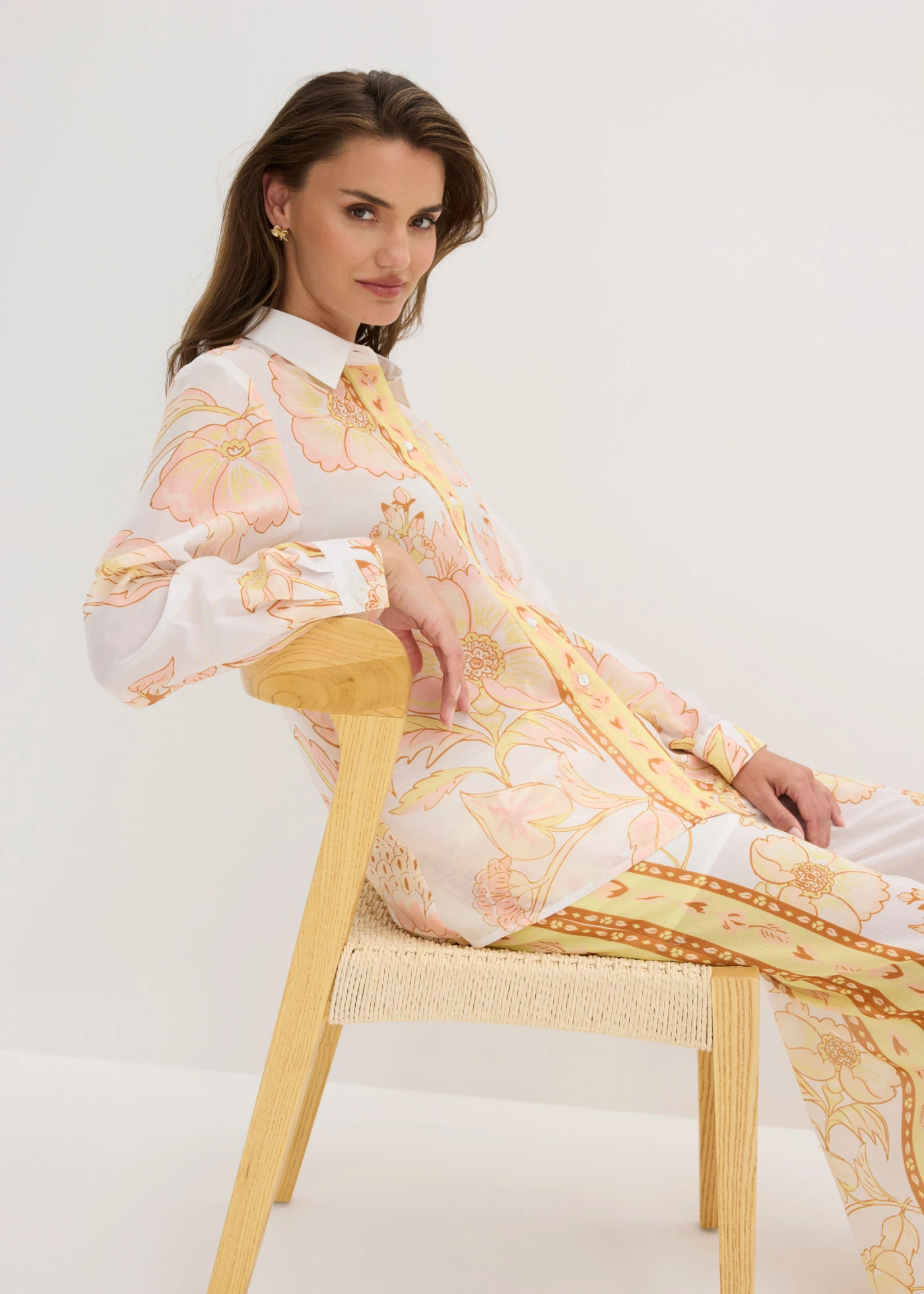 Halenka • bílo-světle žlutá s květy • bonprix obchod