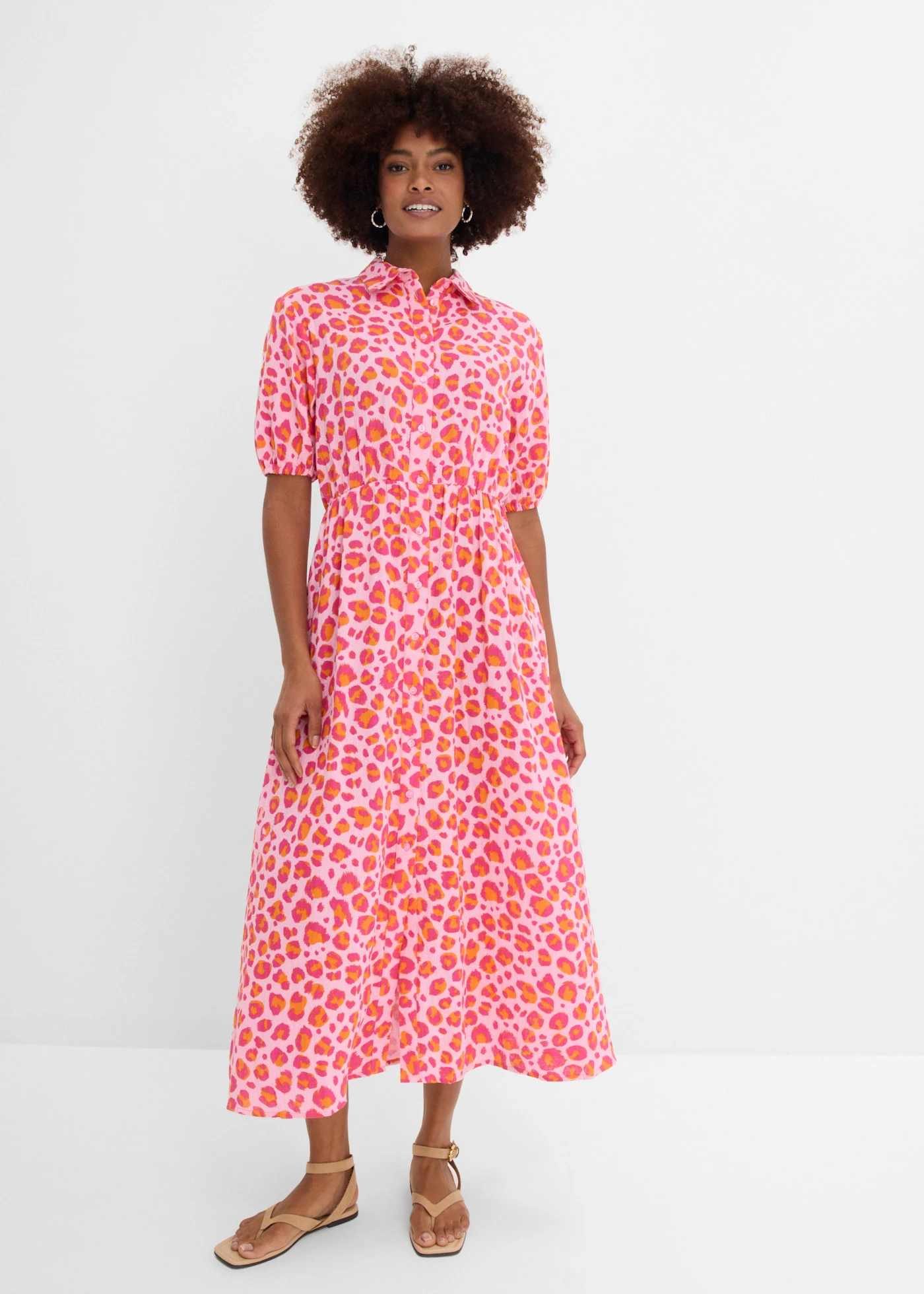 Rochie-bluză din muselină vaporoasă • imprimat leo roz-pink • magazin bonprix