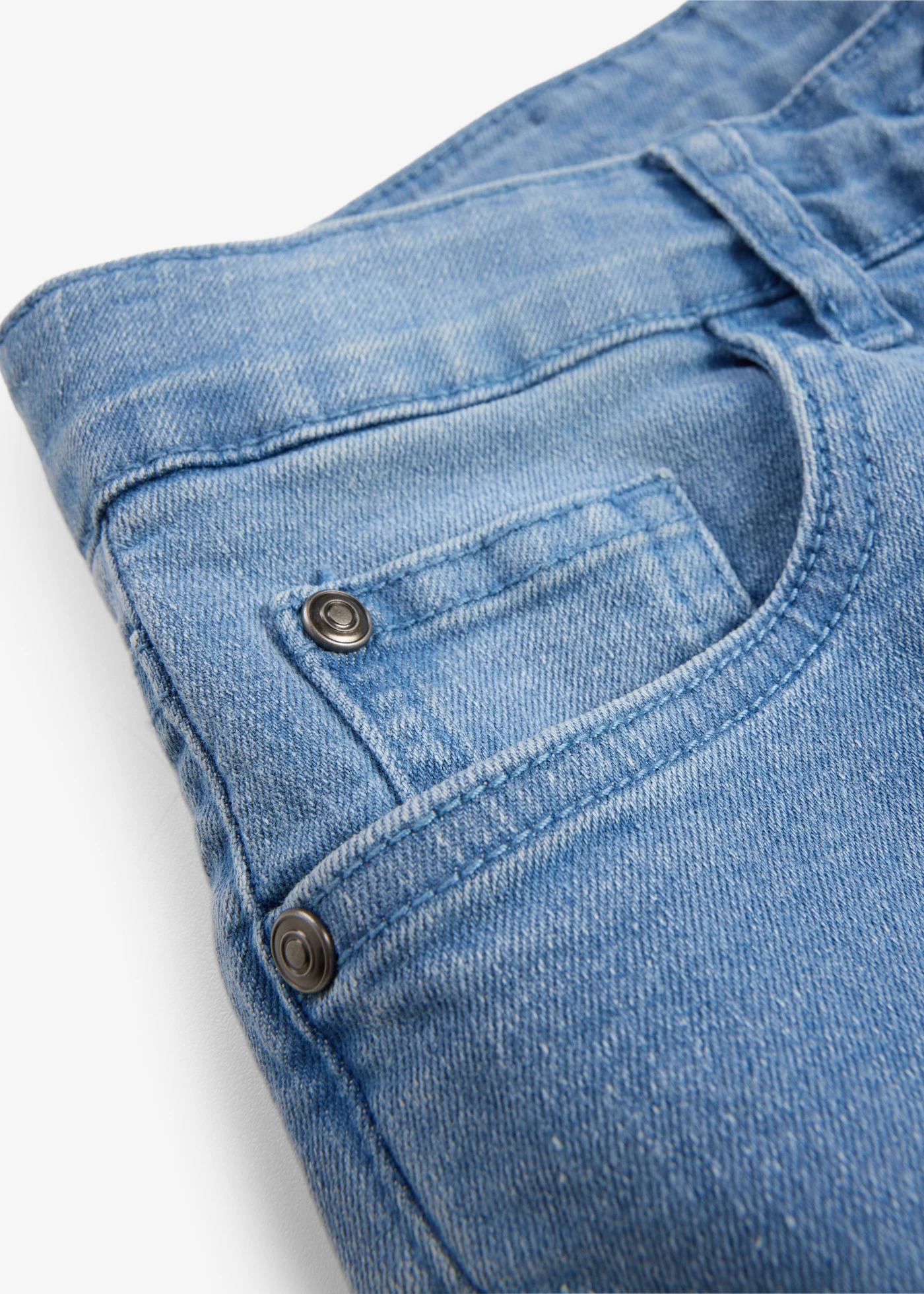 Capri farmer, Mid Waist, állítható derékpánttal • világoskék denim • bonprix áruház