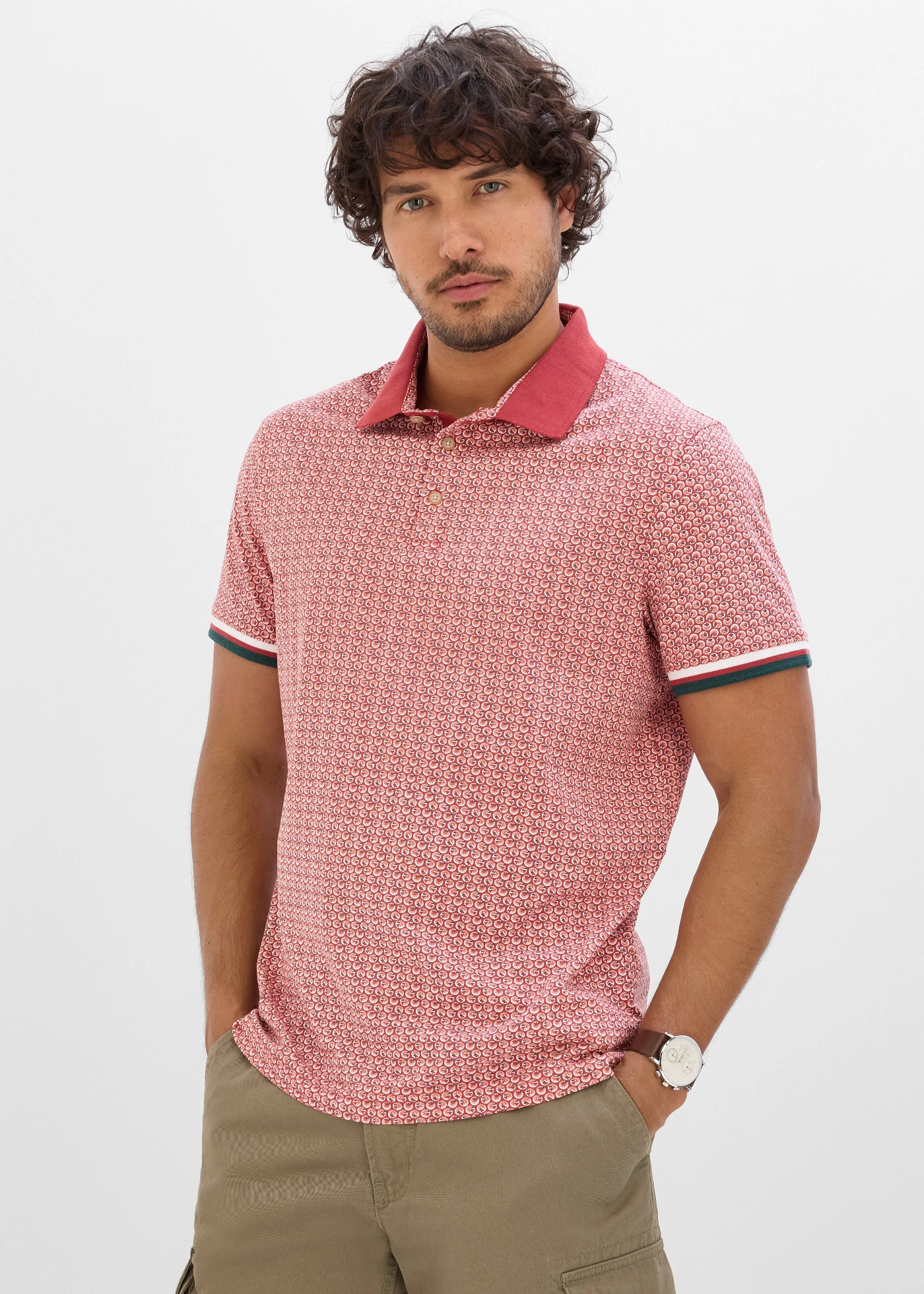 Polo en jersey 100% coton • rouge désert graphique • Boutique bonprix
