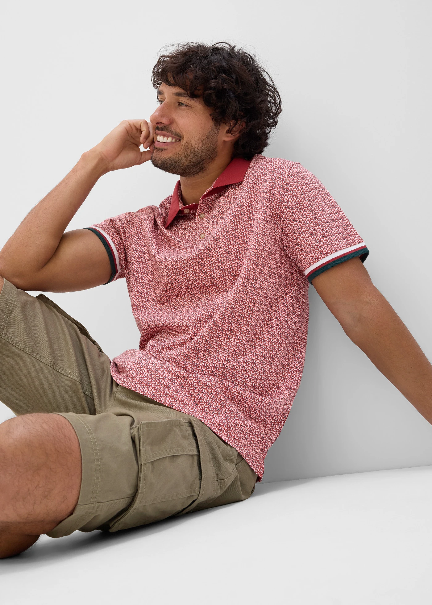 Polo en jersey 100% coton • rouge désert graphique • Boutique bonprix