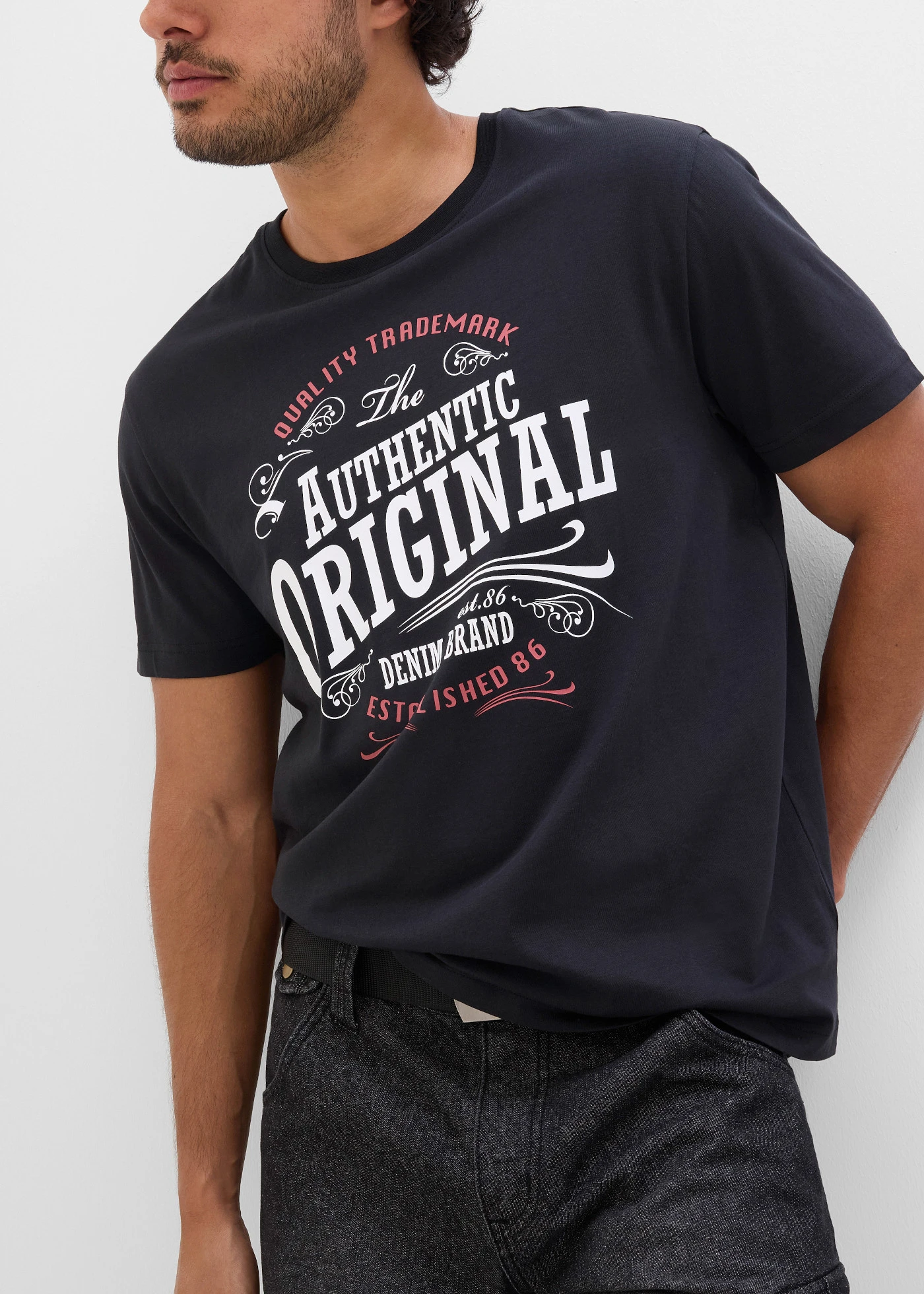 T-shirt z czystej bawełny organicznej  (2 szt.) • czarny+czerwony wiśniowy z nadrukiem • sklep bonprix