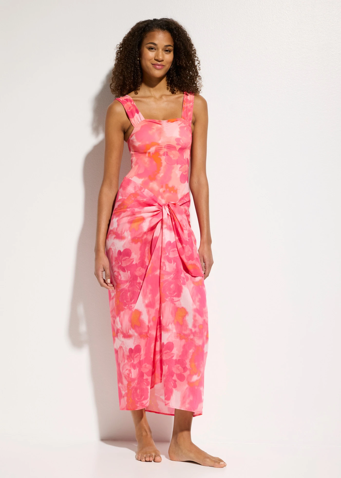 Bandeau badpak met brede bandjes • koraal gebloemd • bonprix online shop