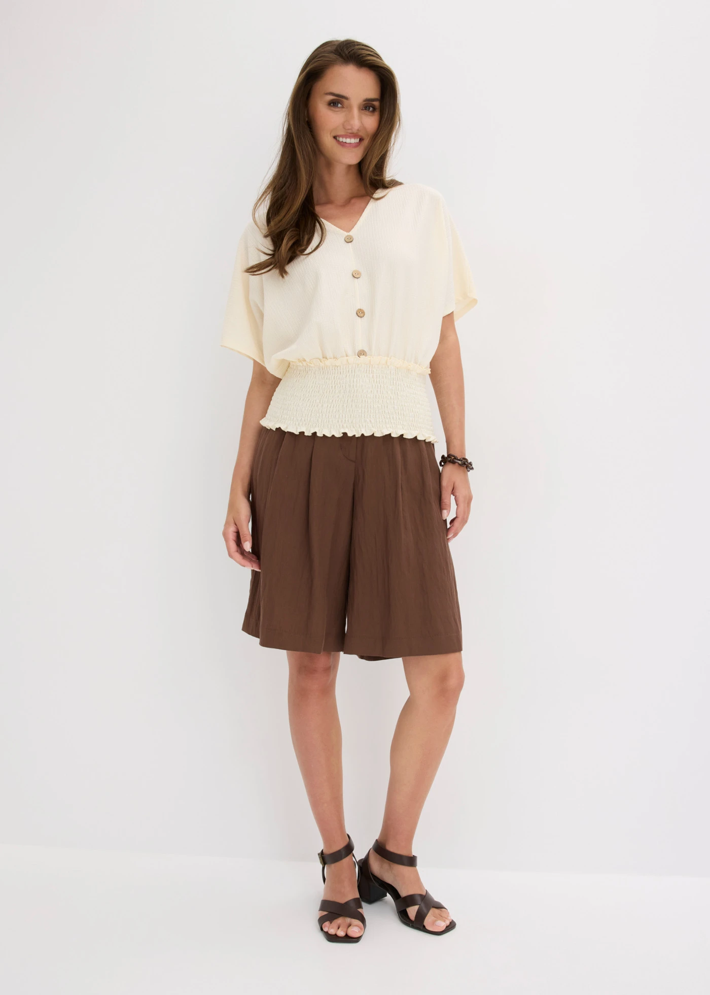 Shirt van gestructureerde crêpe • parelwit • bonprix online shop