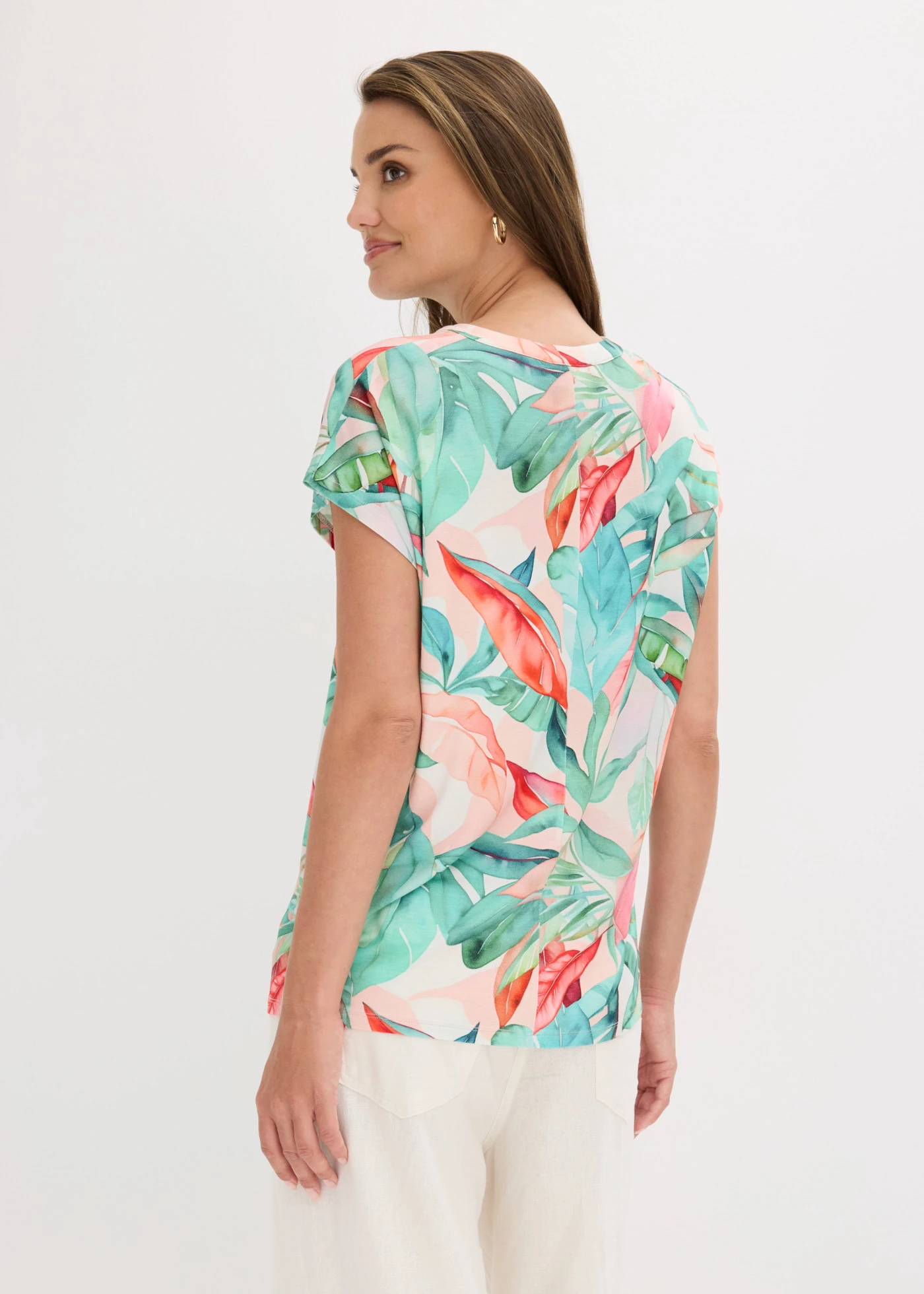 T-shirt doux en viscose extensible • vert-rouge floral • Boutique bonprix
