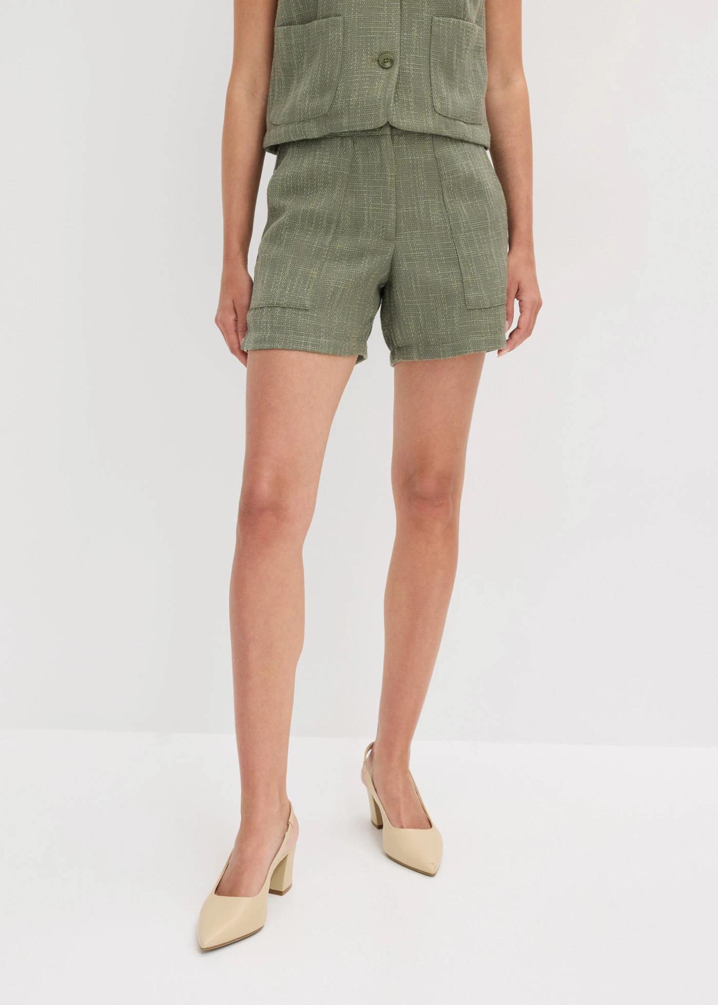 Bermuda in loose fit • donkerolijfgroen • bonprix online shop