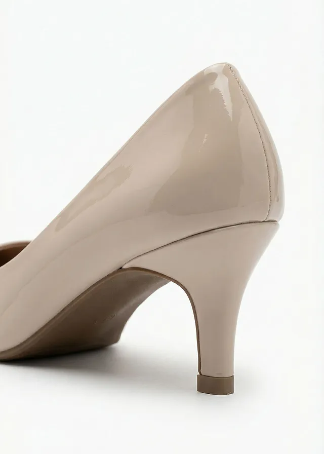 Escarpins effet verni, Couleur: sable clair