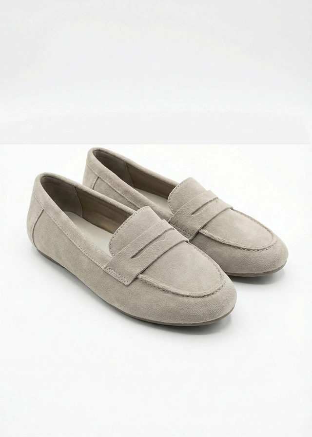 Loafers van suède • lichtsand • product-page.page-title-suffix