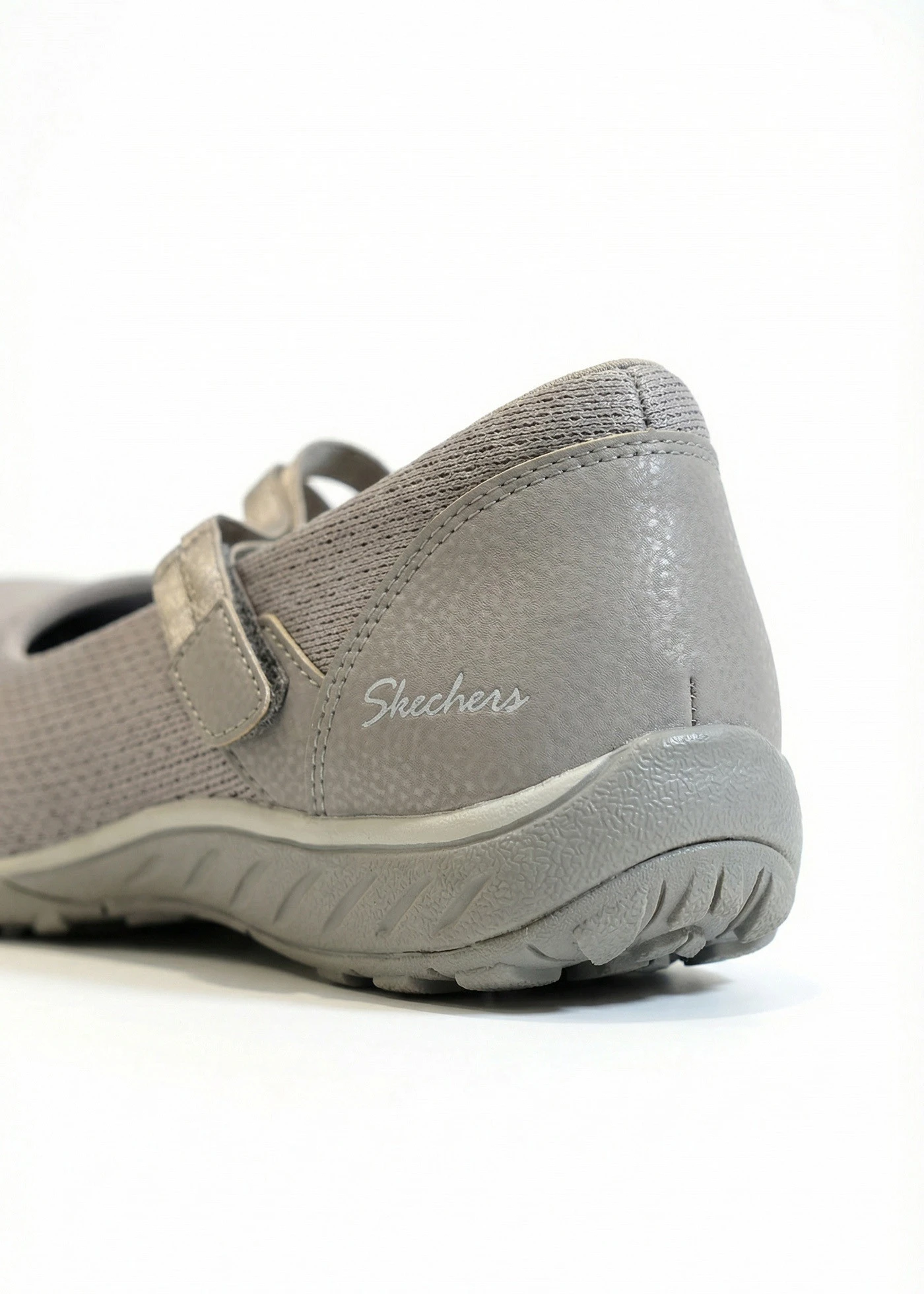 Baleriny Skechers na elastycznej podeszwie • szarobrązowy • sklep bonprix