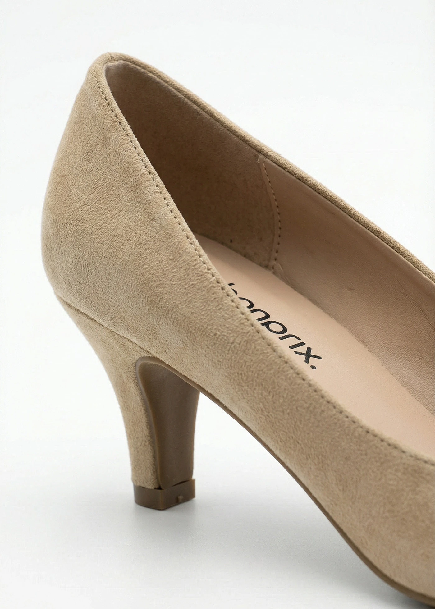 Pumps met smalle hak • mat camel • bonprix online shop