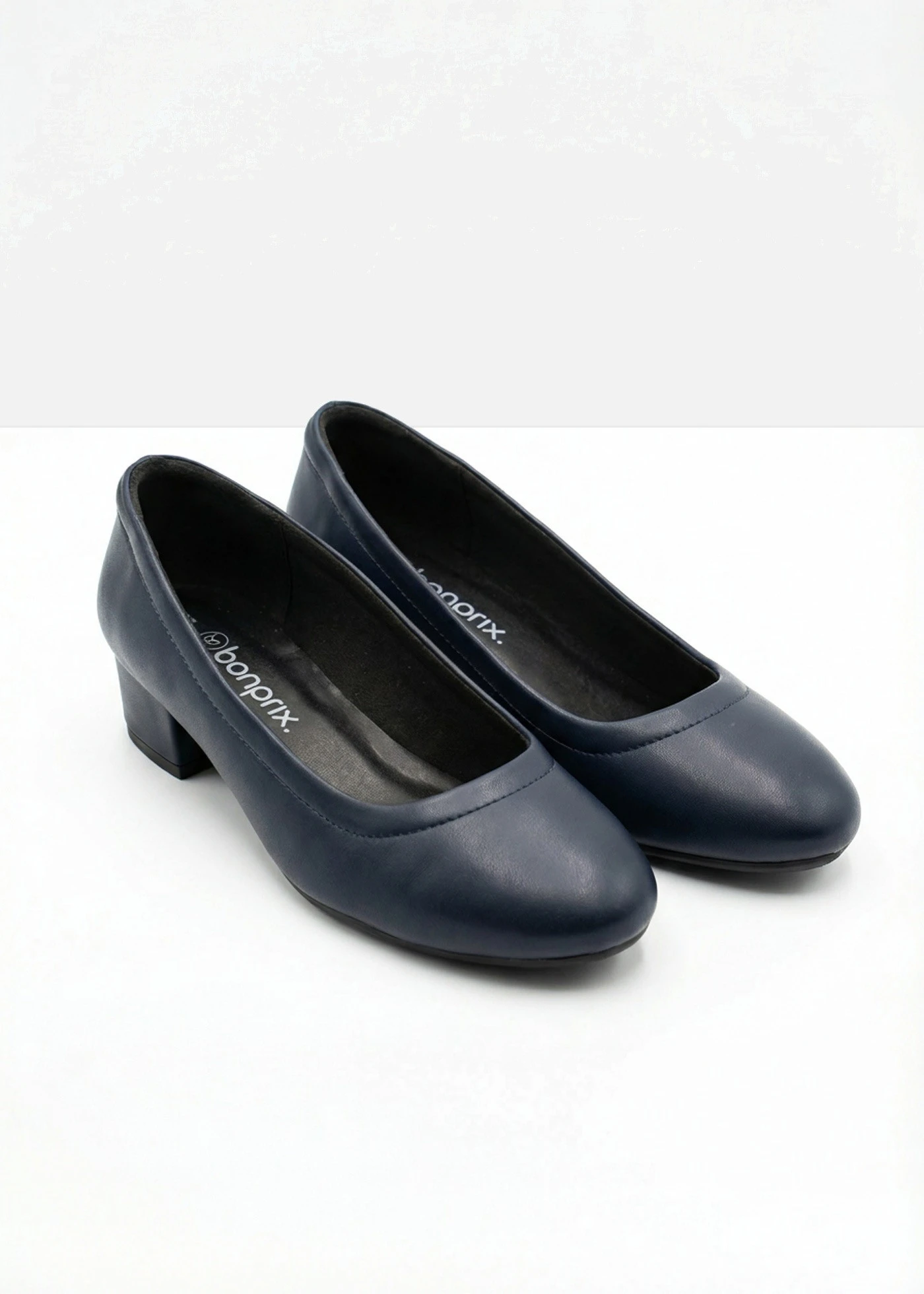 Escarpins à talon carré • bleu profond • Boutique bonprix