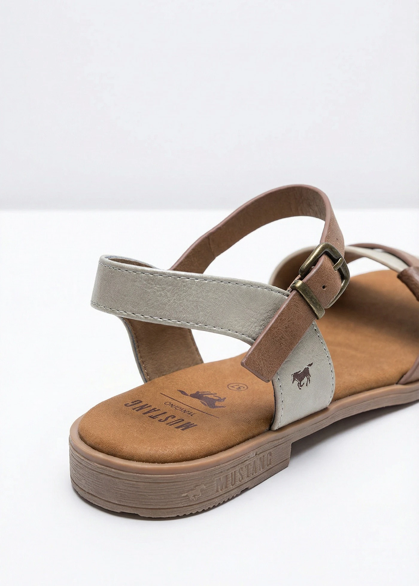 Sandales Mustang • beige • Boutique bonprix