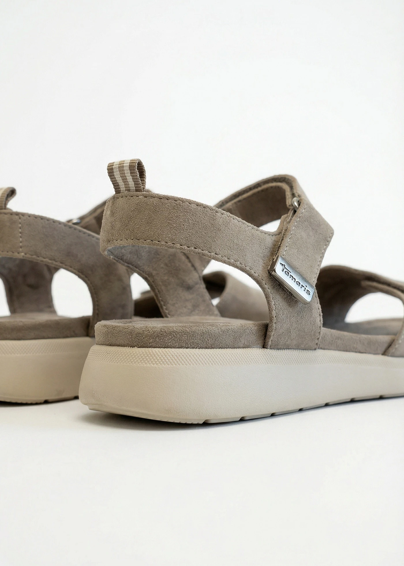 Sandaletten van Tamaris • taupe • bonprix online shop