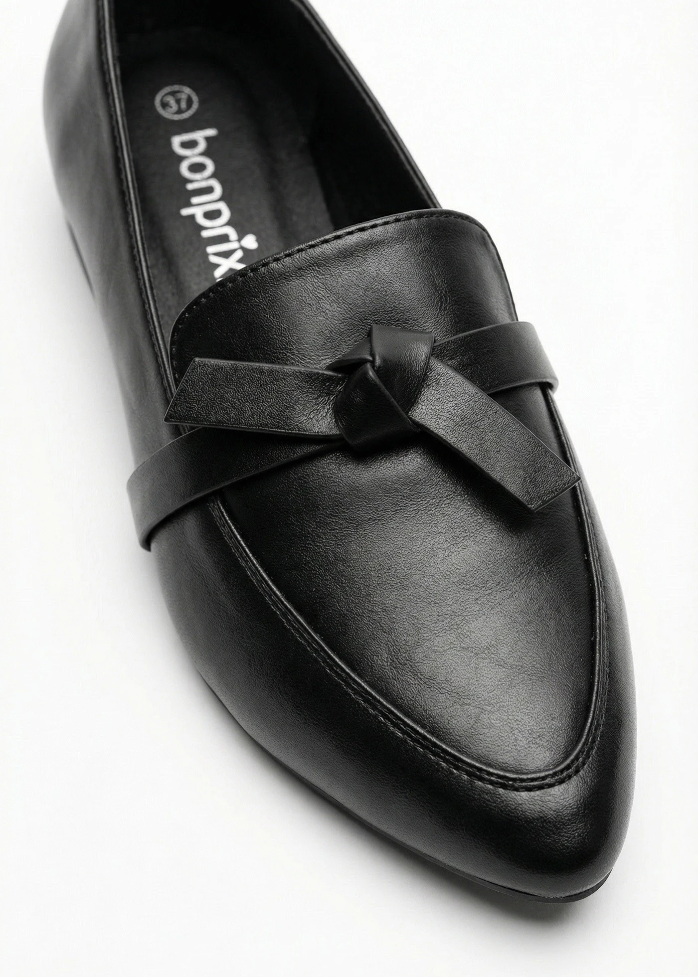 Loafersy z kokardką • czarny • sklep bonprix