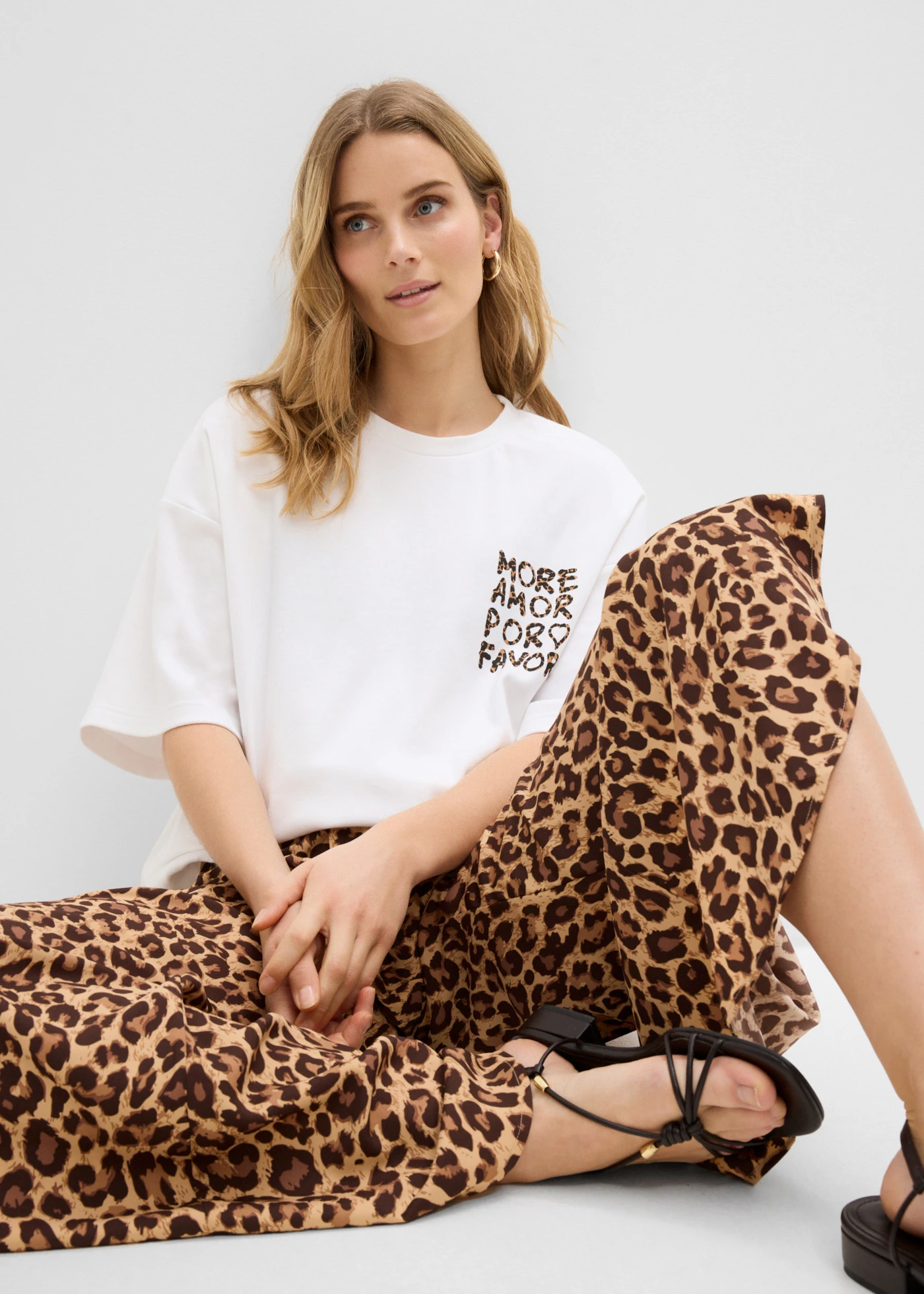 Oversize tričko z čisté organické bavlny • bílá s leopardím vzorem • bonprix obchod