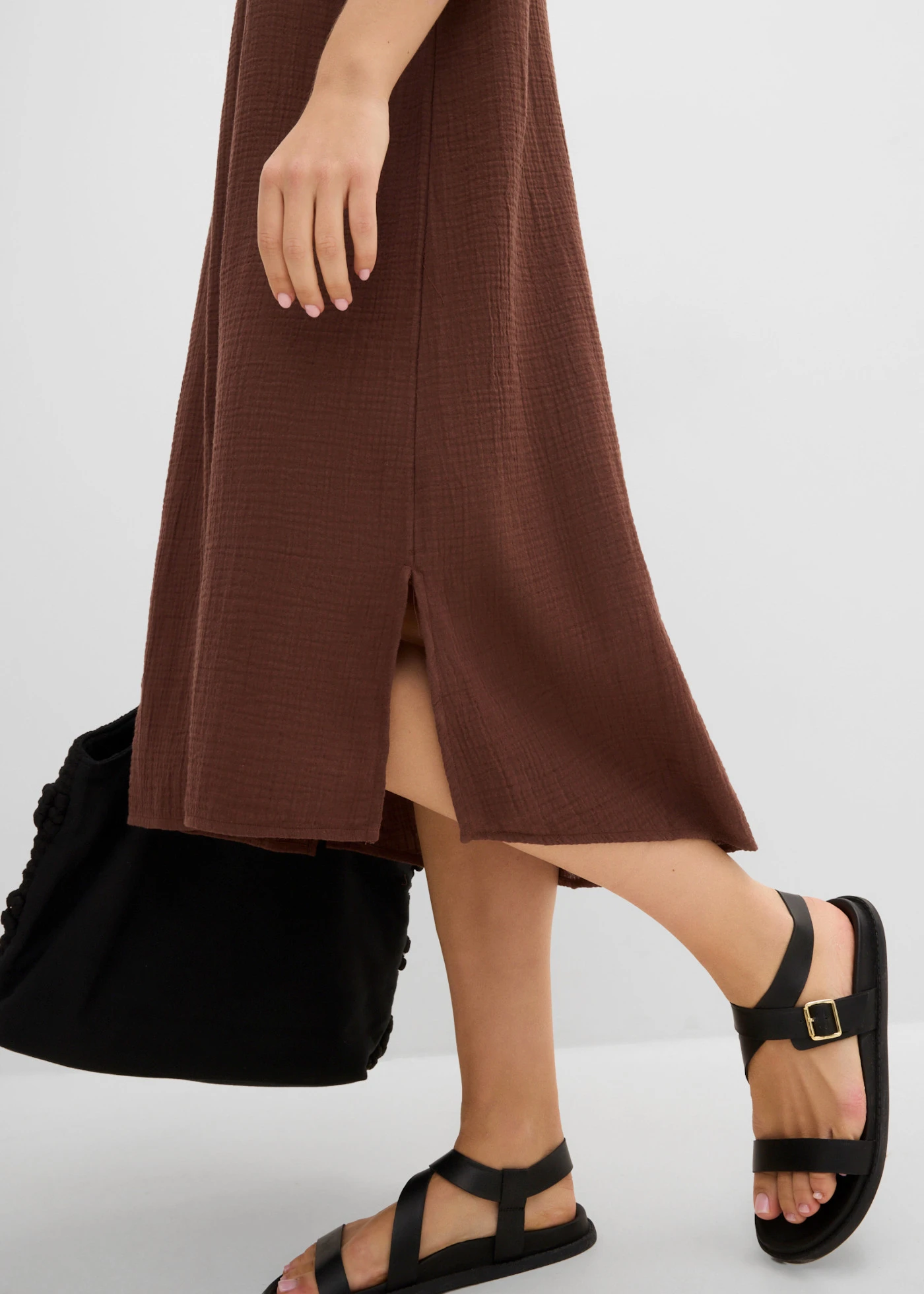 Robe caftan en gaze de coton douce • marron • Boutique bonprix