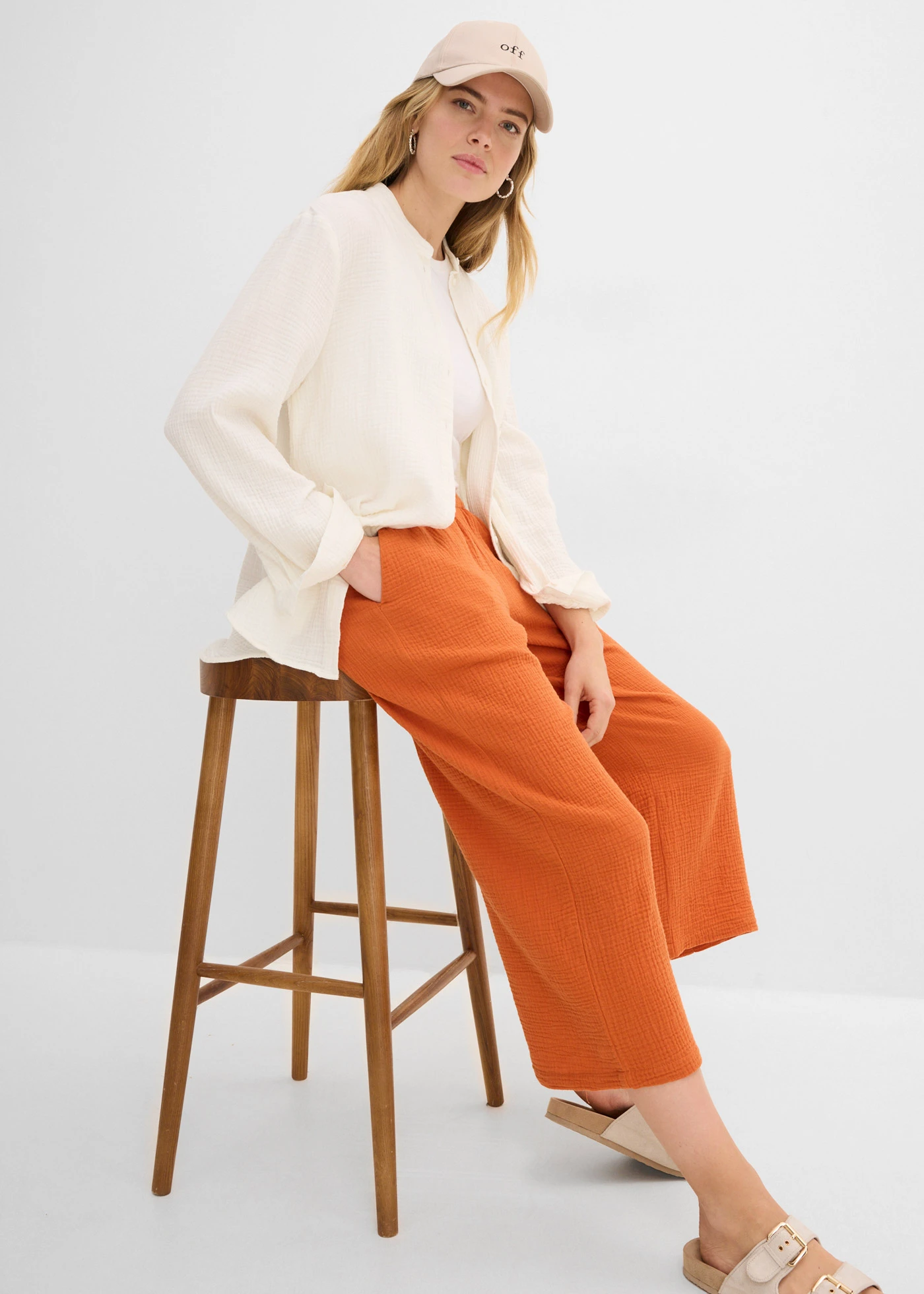 Pantalon large à pinces en gaze de coton • terre cuite • Boutique bonprix