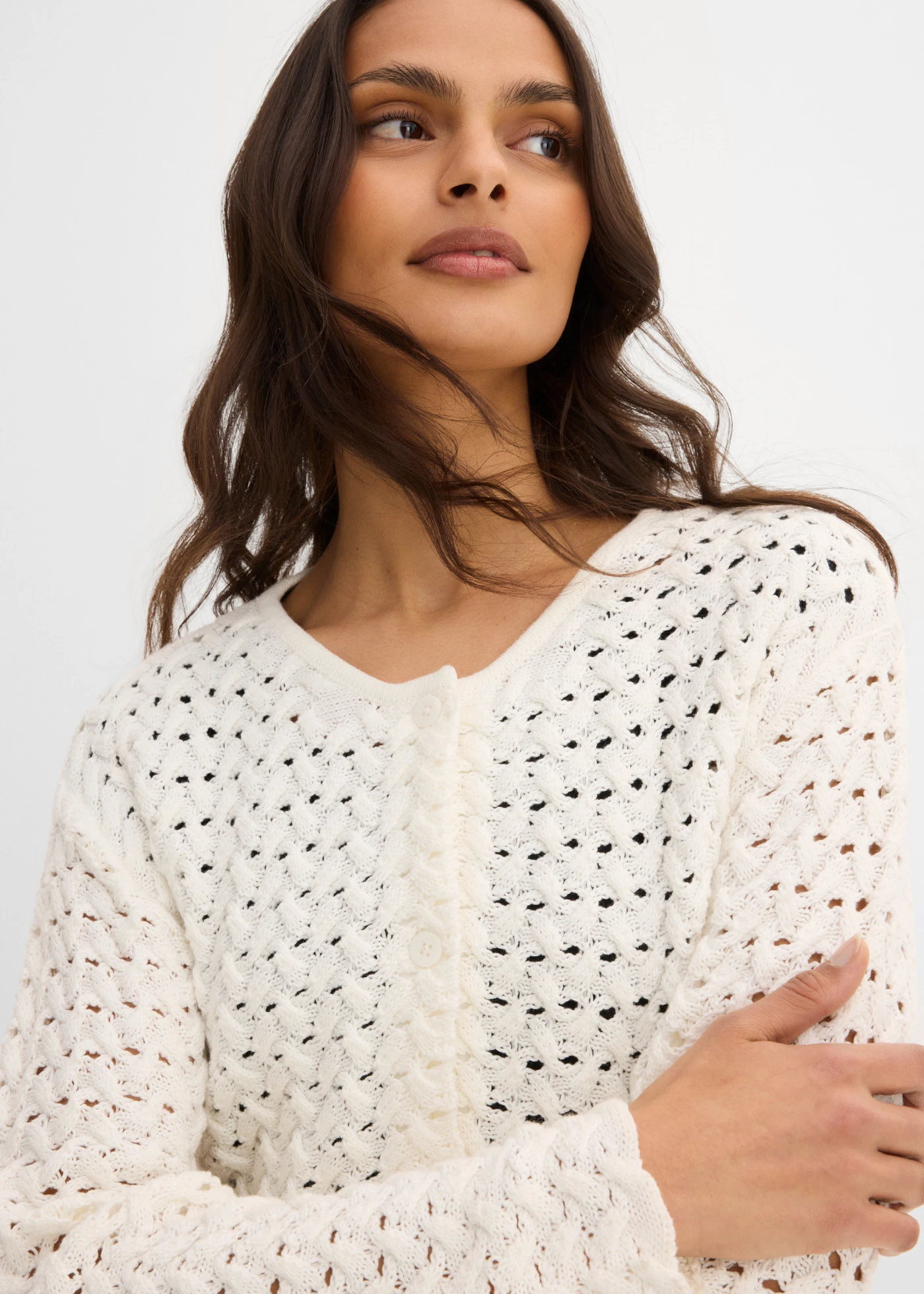 Gilet en maille ajourée • écru • Boutique bonprix