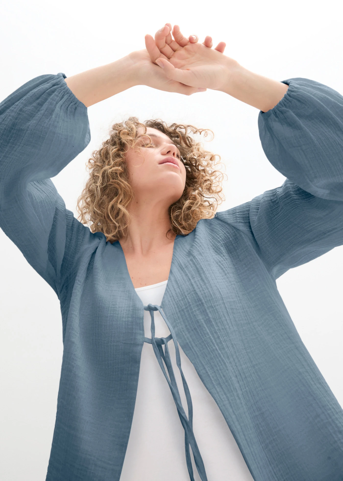 Bolero van mousseline • rookblauw • bonprix online shop