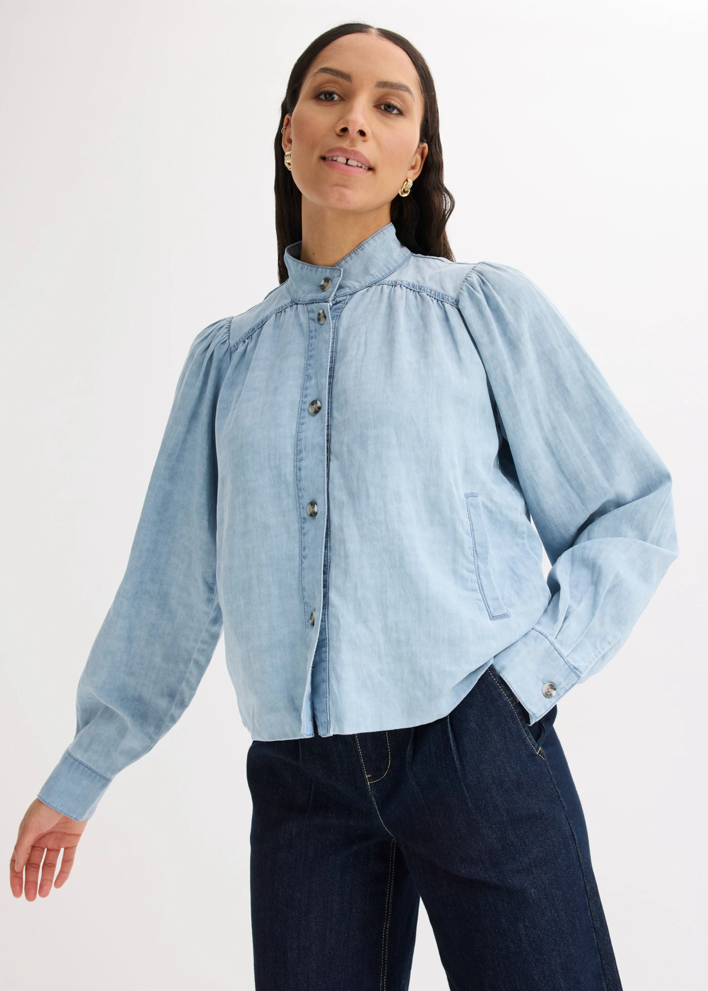 Veste courte • bleu-bleu clair • Boutique bonprix