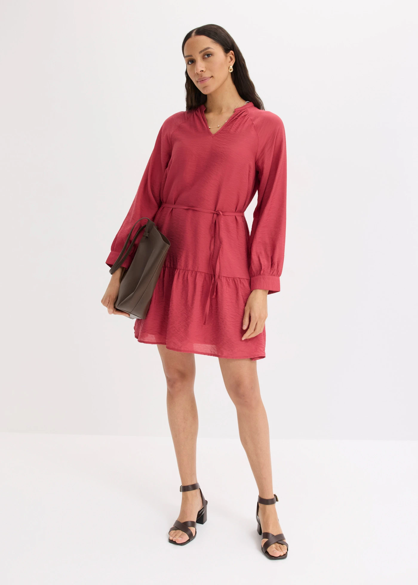 Rochie-tunică din amestec moale de viscoză • roșu-cireașă • magazin bonprix
