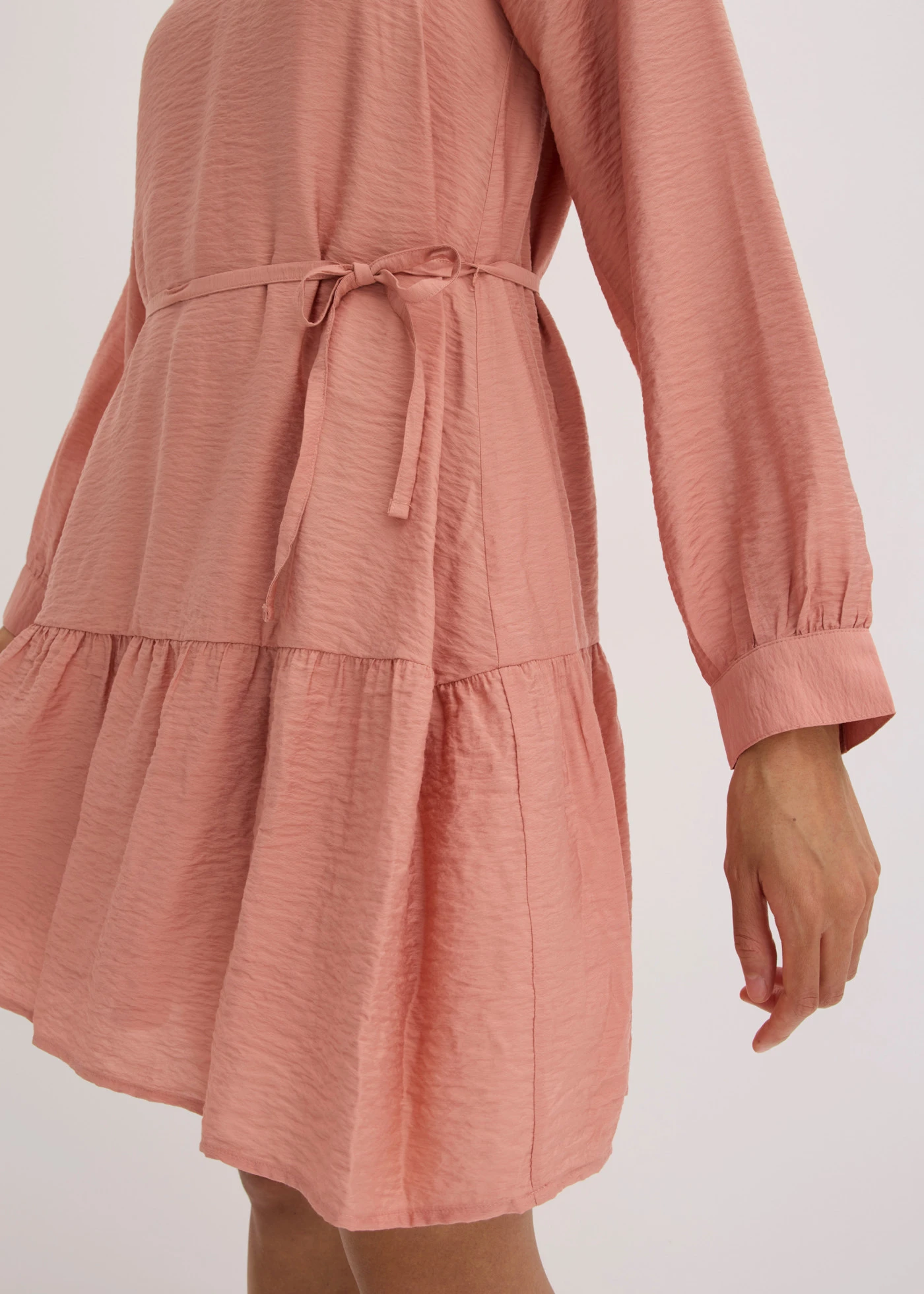 Rochie-tunică din amestec moale de viscoză • maro pudrat • magazin bonprix
