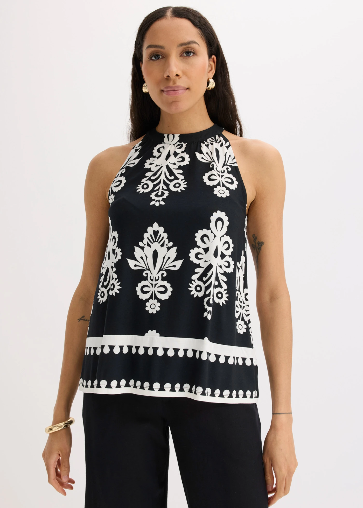 Top din amestec moale cu viscoză • negru-ecru cu imprimeu • magazin bonprix