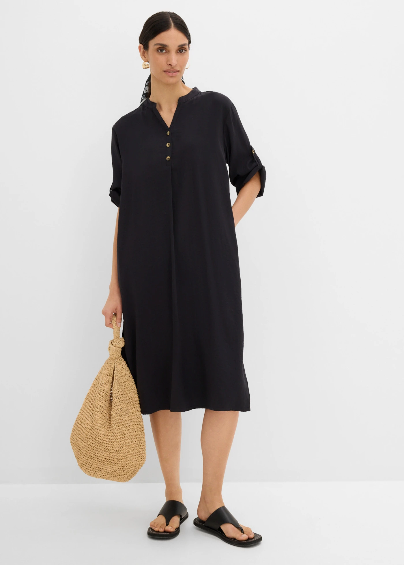 Midi jurk in een linnenmix • zwart • product-page.page-title-suffix