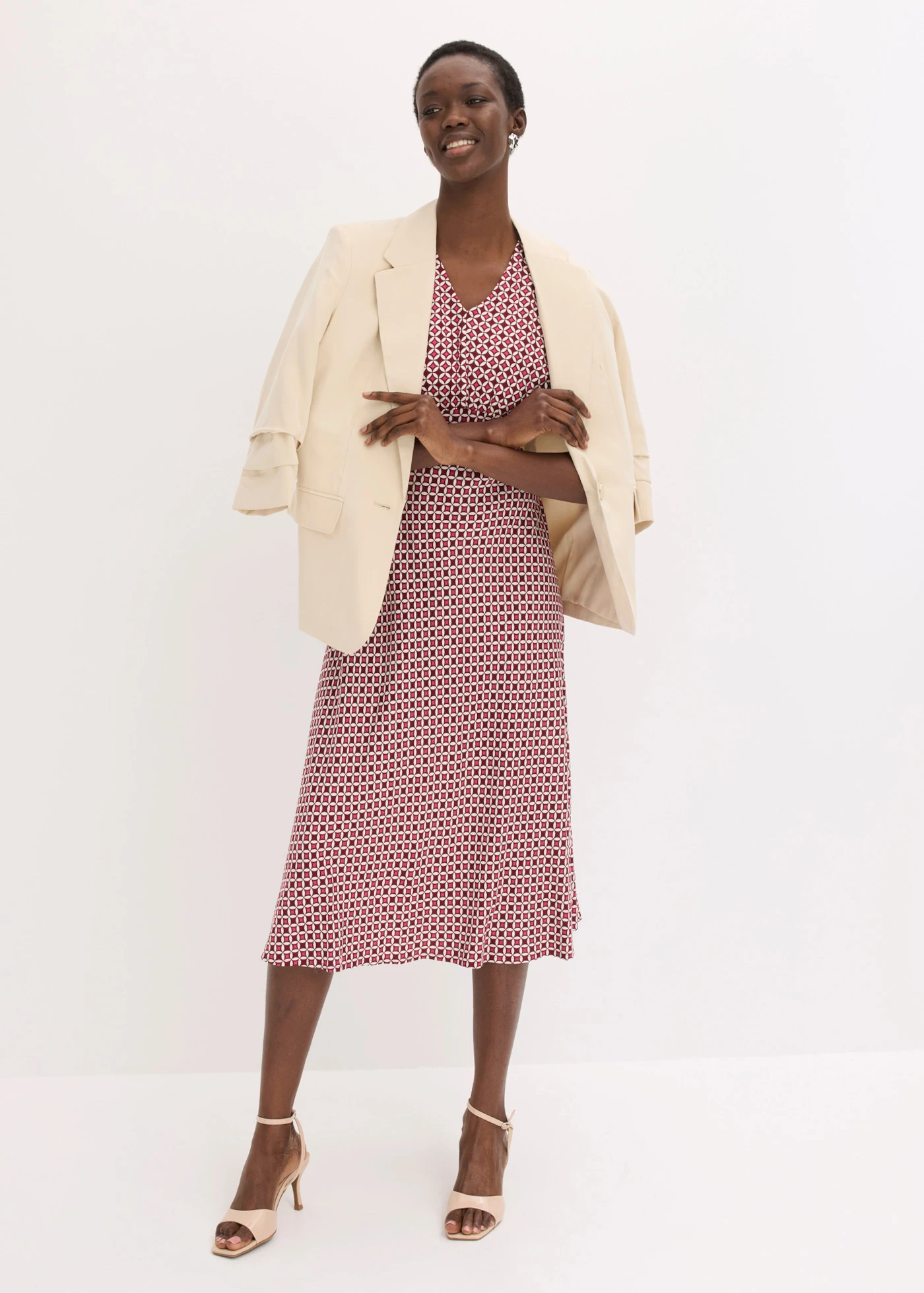 Robe en viscose fluide • rouge rubis/fuchsia graphique • product-page.page-title-suffix
