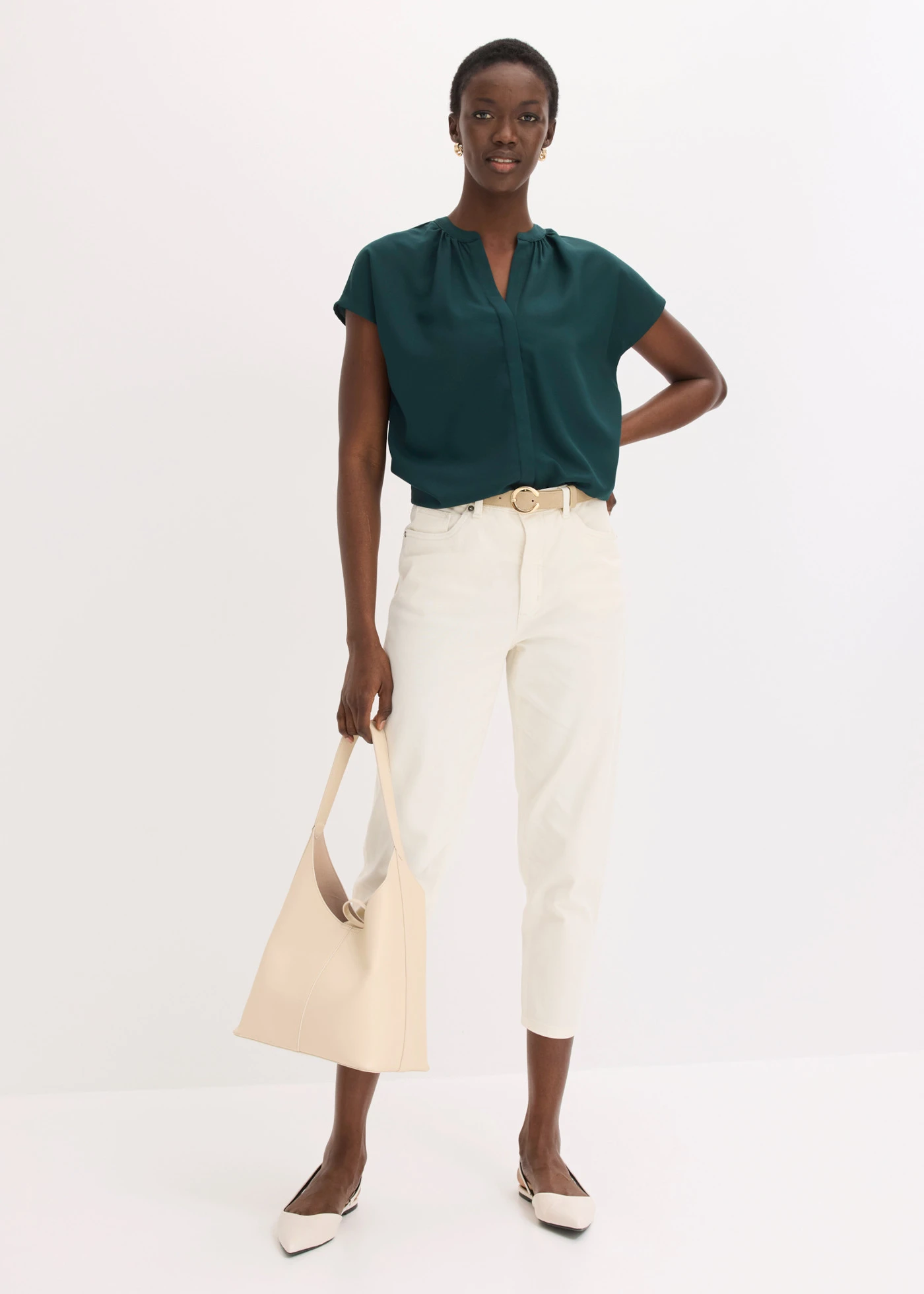 Chemisier manches courtes à boutonnage invisible • vert profond • Boutique bonprix