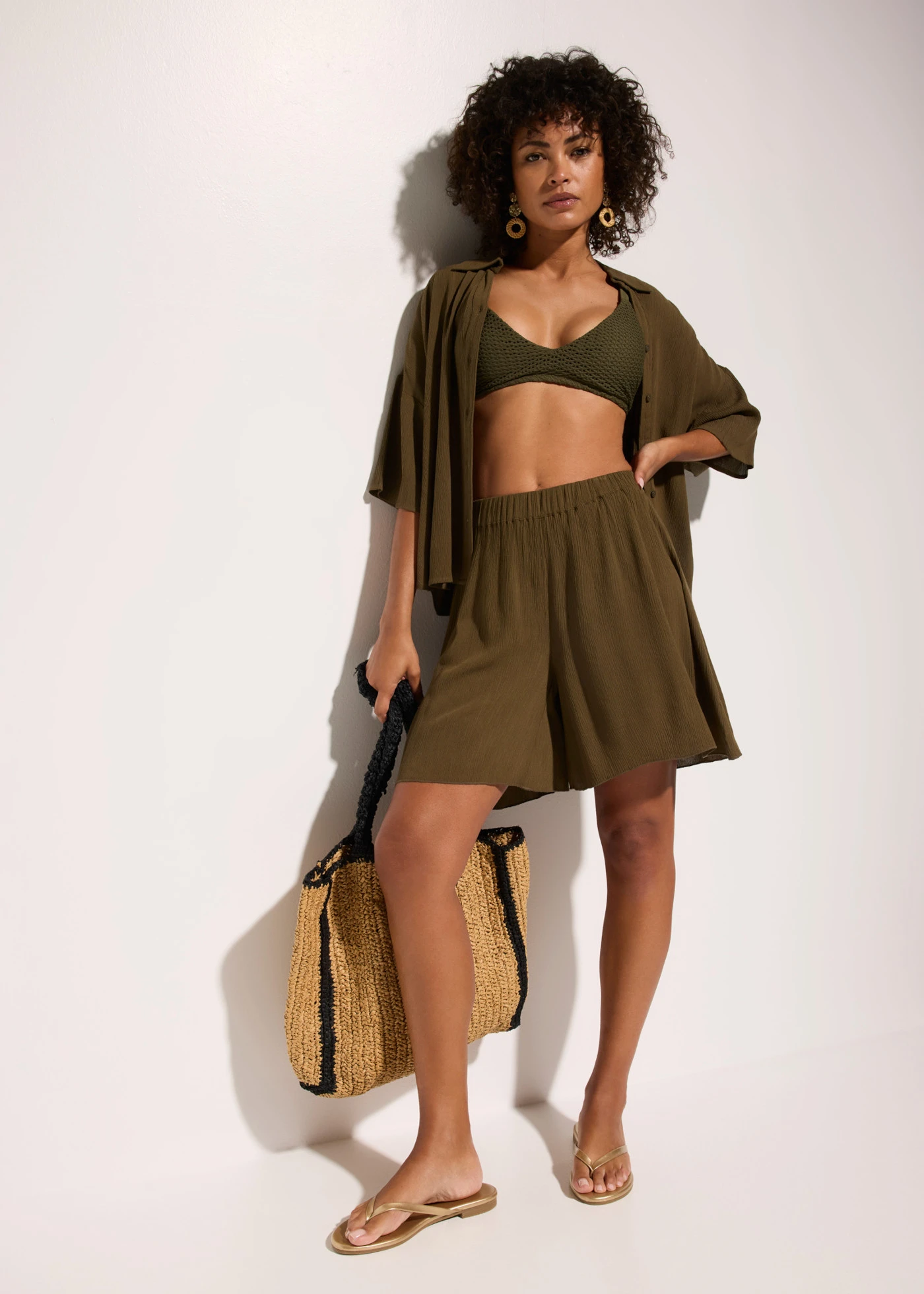 Strandshort van soepele viscose • donkerolijfgroen • bonprix online shop