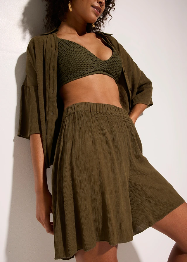 Strandshort van soepele viscose • donkerolijfgroen • product-page.page-title-suffix
