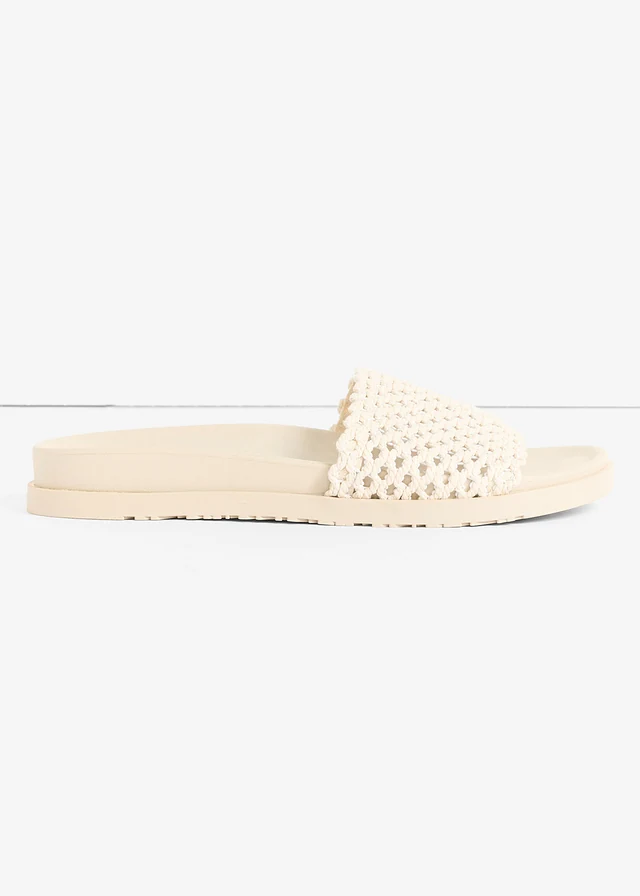 Slippers met gehaakte look