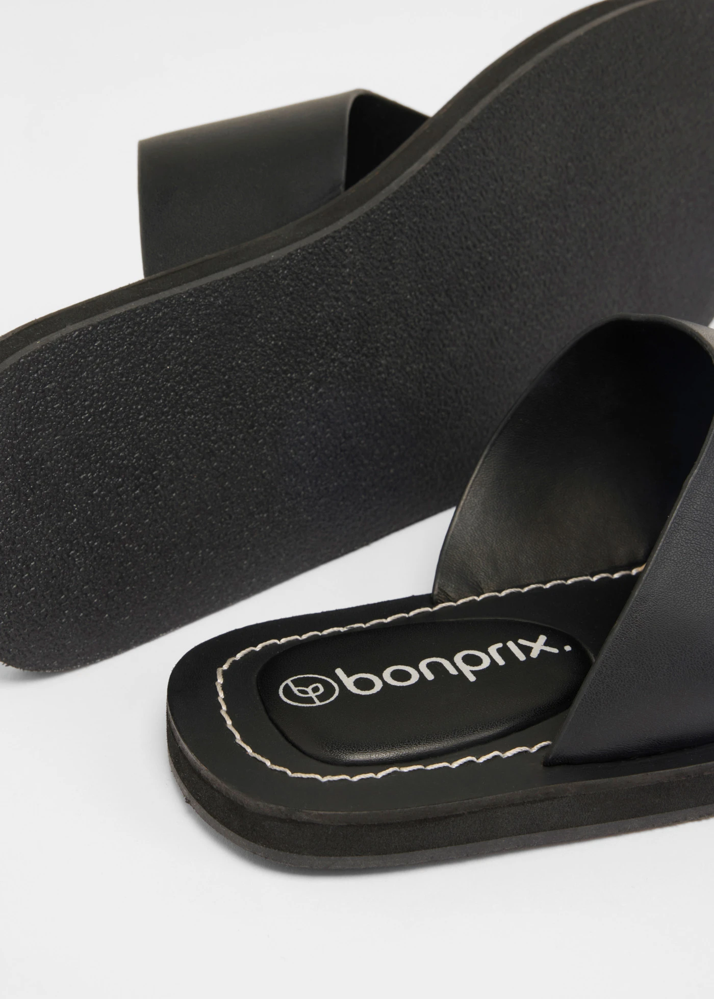 Žabky • černá • bonprix obchod