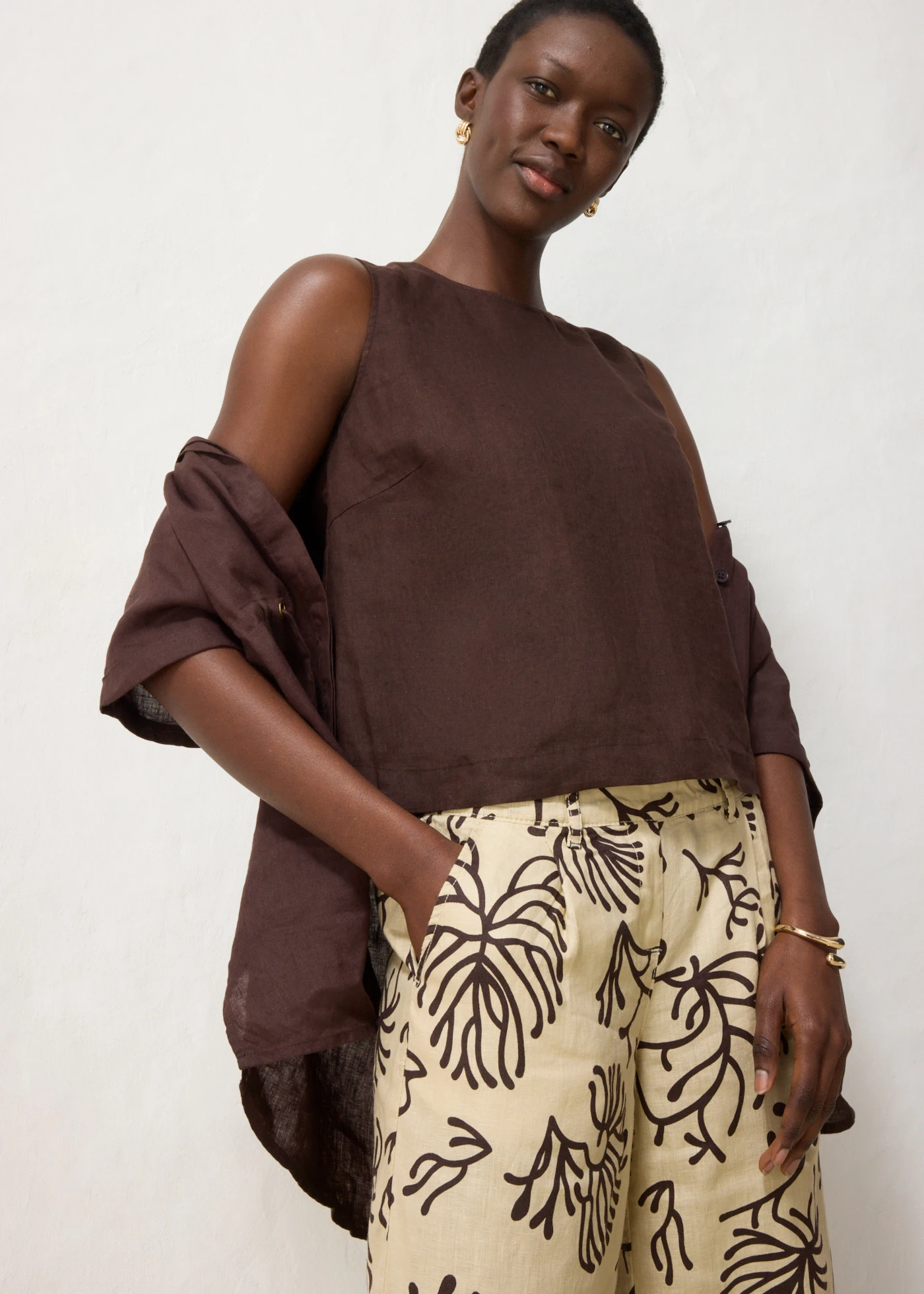 Pantalon large à pinces 100% lin • sable clair-marron foncé imprimé • product-page.page-title-suffix