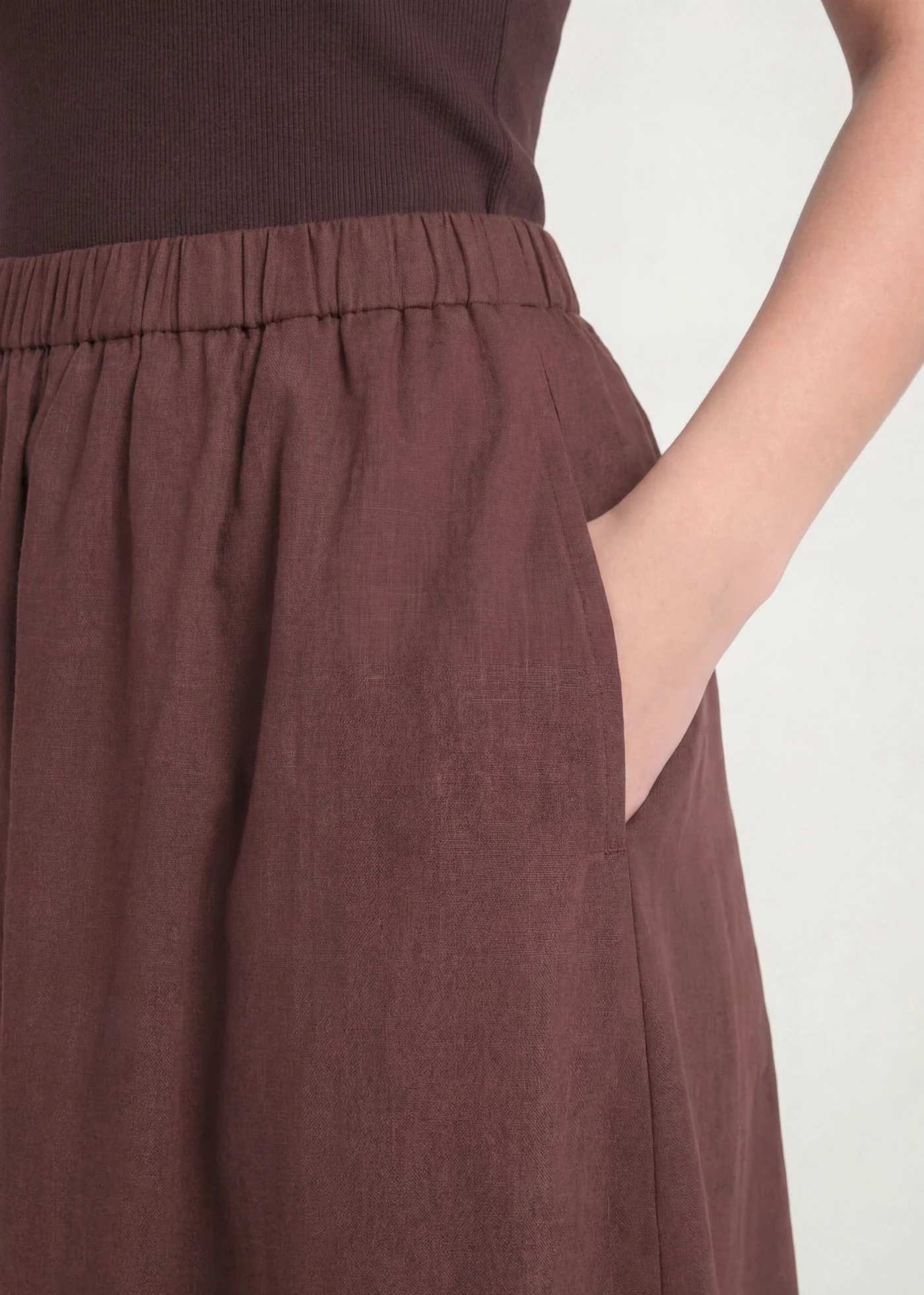 Jupe midi en lin majoritaire • marron • Boutique bonprix