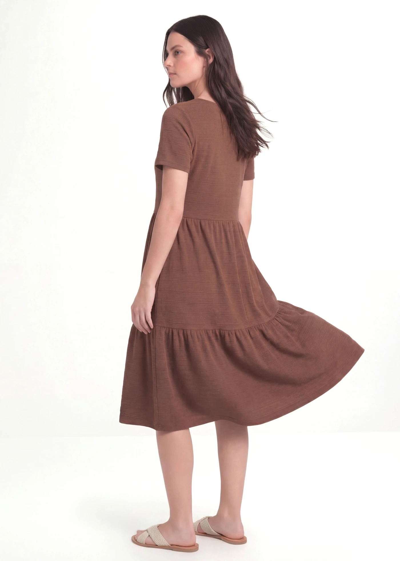 Robe en jersey texturé • marron • Boutique bonprix