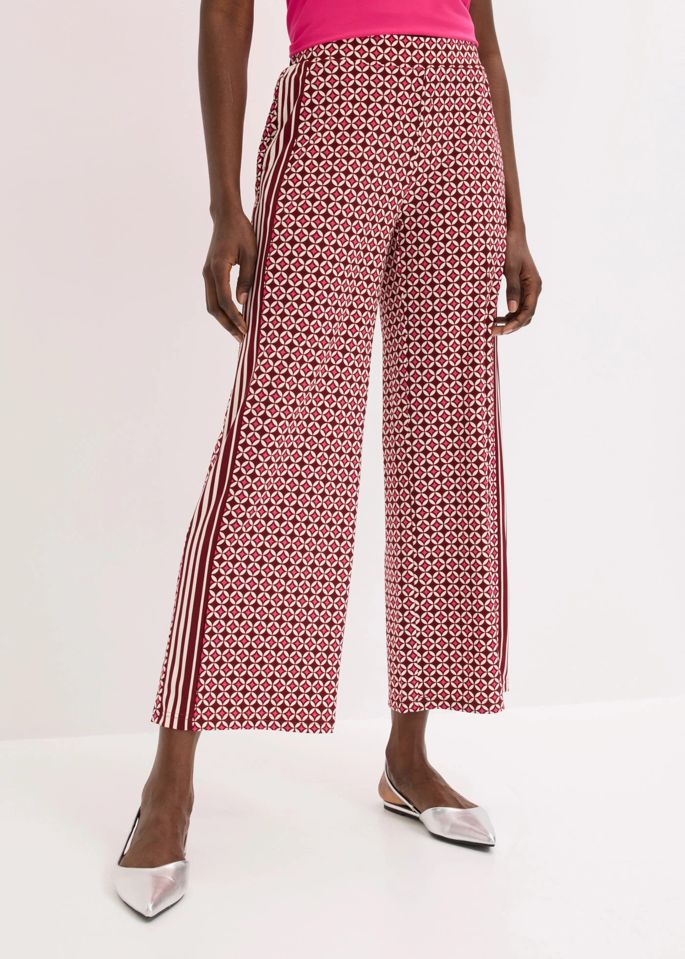 Pantalon en jersey au motif minimaliste • rouge rubis/fuchsia graphique • product-page.page-title-suffix