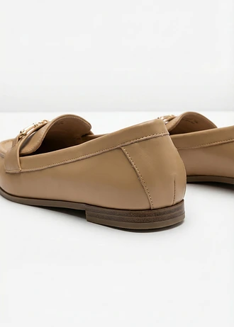Pantofi loafer cu cataramă • bej-camel mat • magazin bonprix