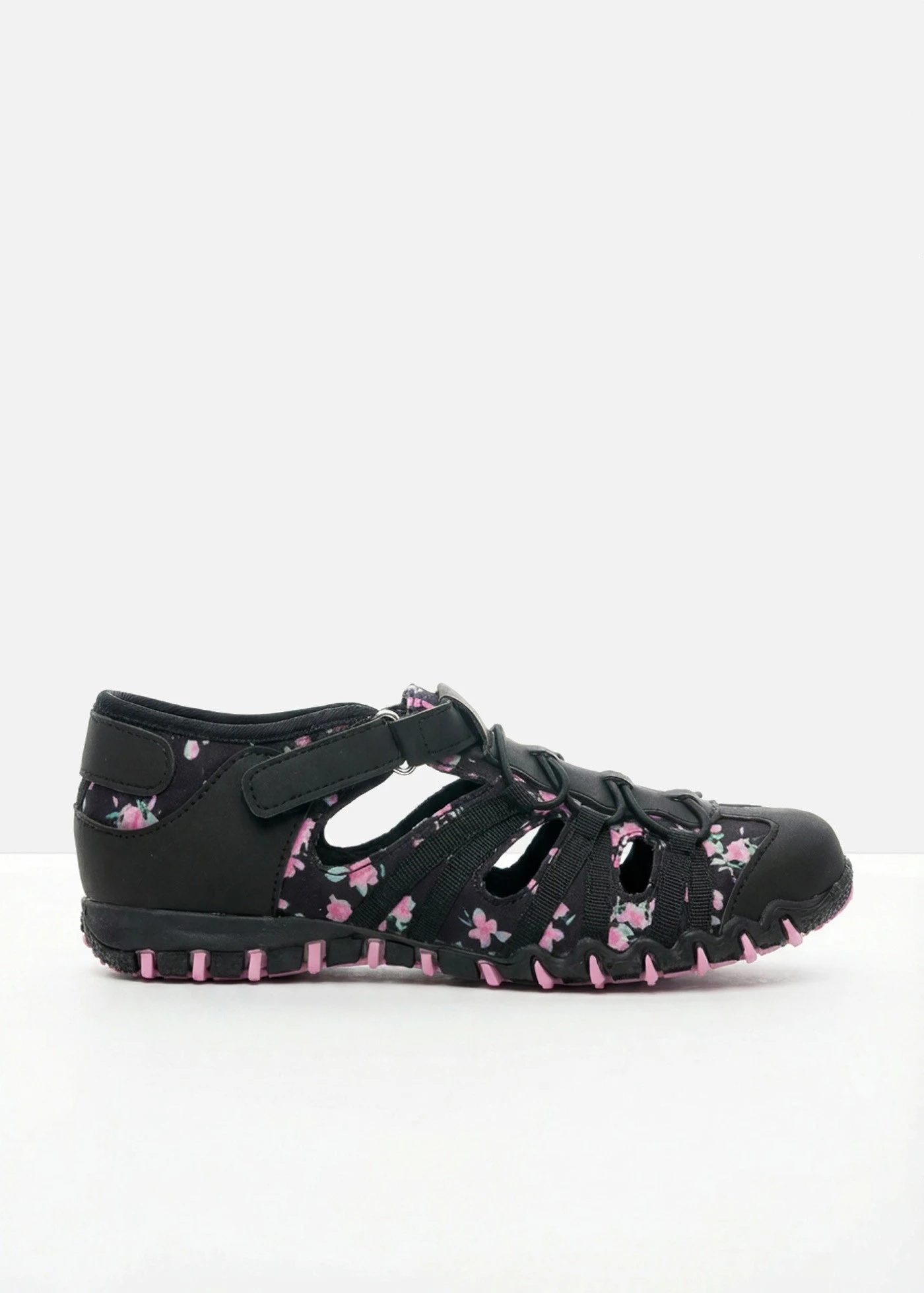 Instappers met een geprofileerde loopzool • zwart-pink gebloemd • bonprix online shop