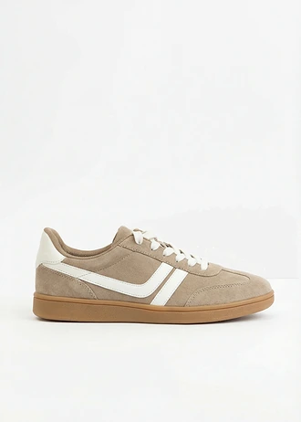 Sneakers au look rétro