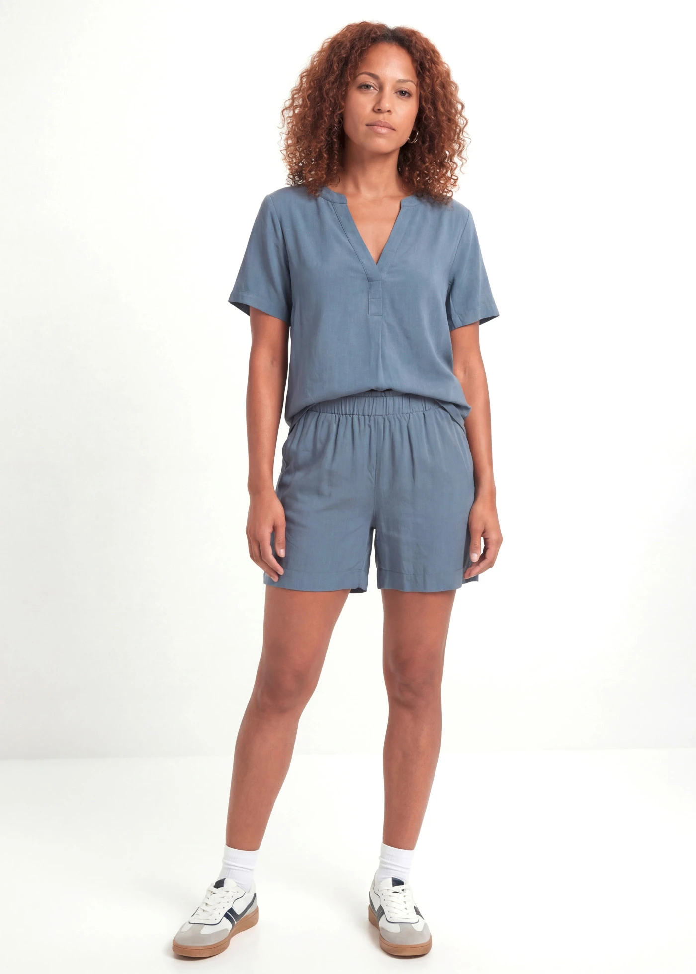 Tunique longue 100% viscose • bleu fumée • Boutique bonprix