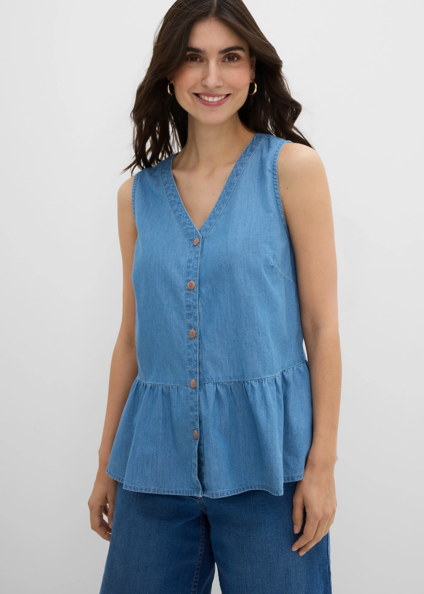 Jeansowy top bez rękawów z bawełny organicznej • jasnoniebieski denim • sklep bonprix