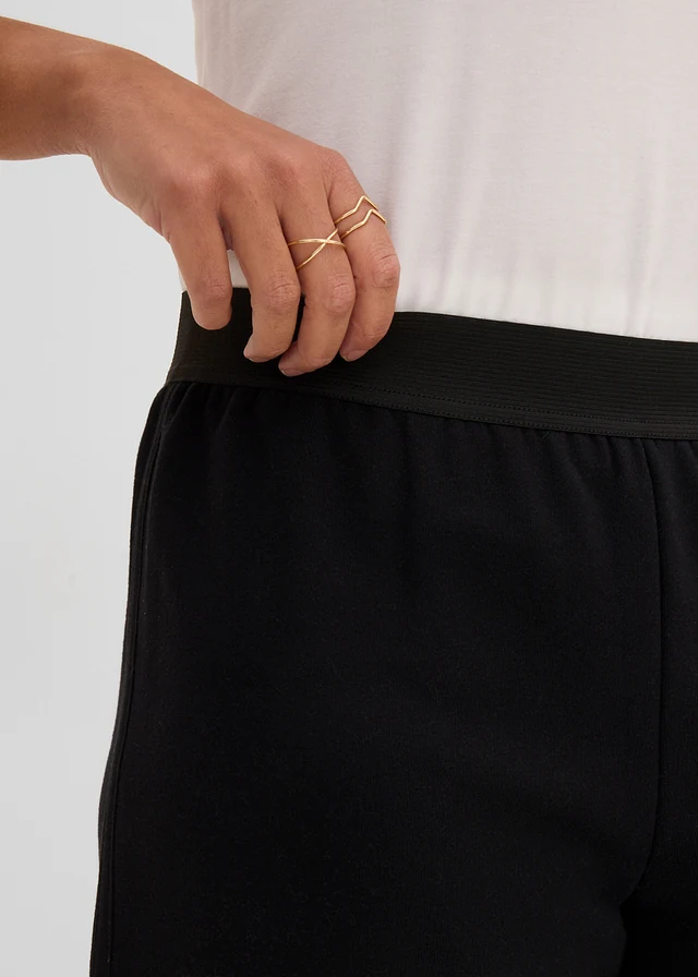 Short sweat à base arrondie • noir • product-page.page-title-suffix