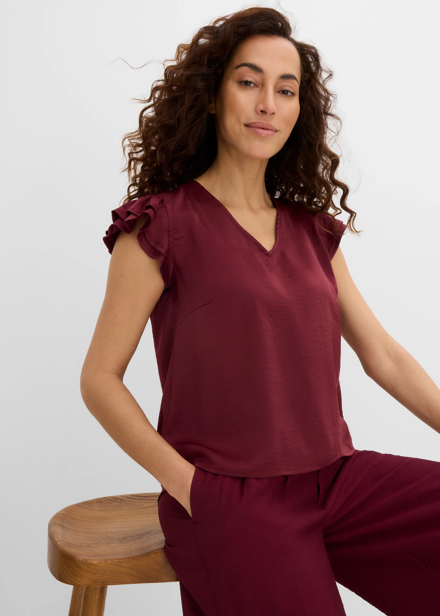 Blouse met volants • esdoornrood • product-page.page-title-suffix