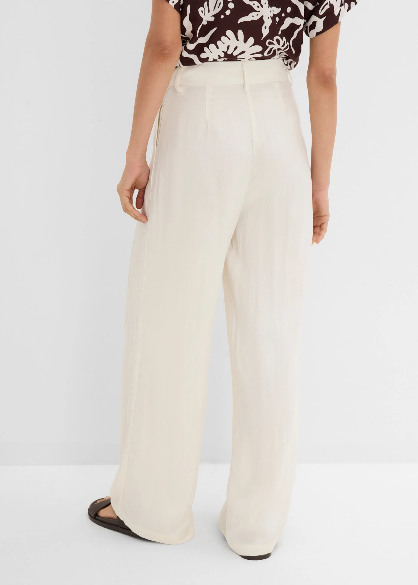 Pantalon estival à pinces • écru • Boutique bonprix