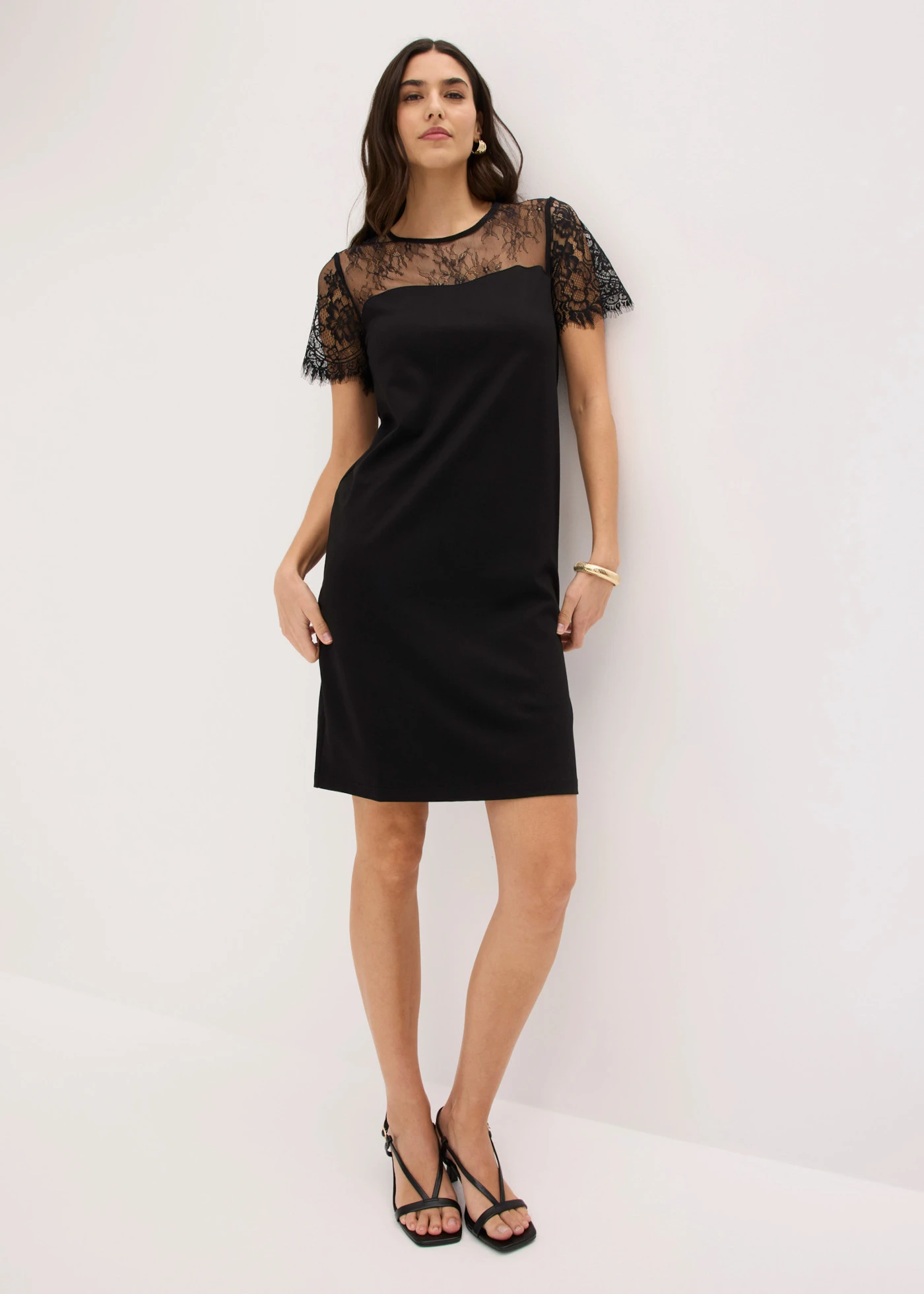 Rochie din jerse cu dantelă • negru • magazin bonprix
